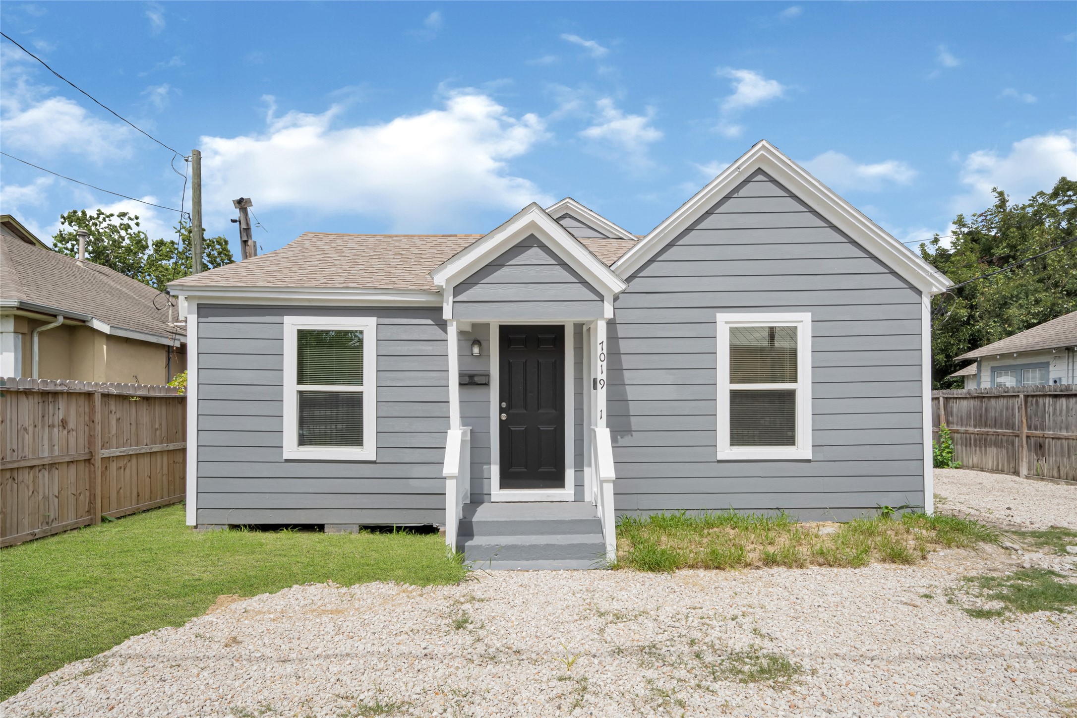 7019 Bonham Street Property Photo 2
