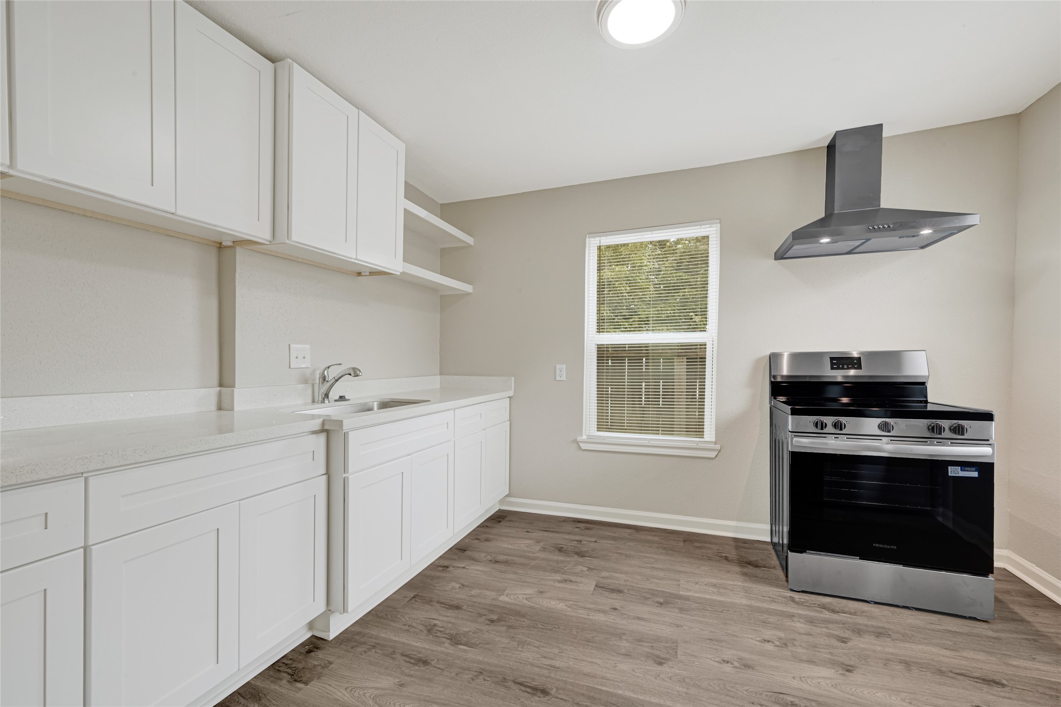 7019 Bonham Street Property Photo 6