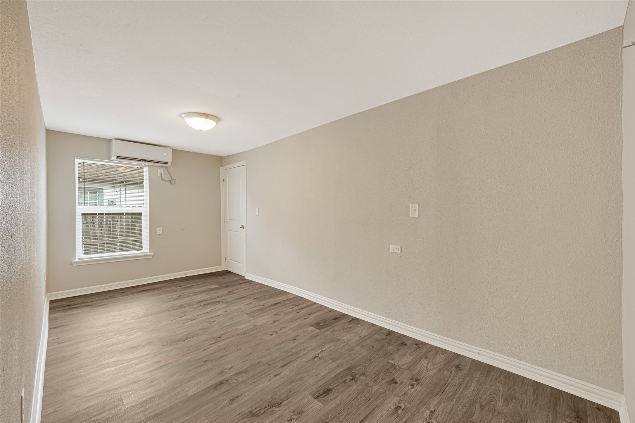7019 Bonham Street Property Photo 14