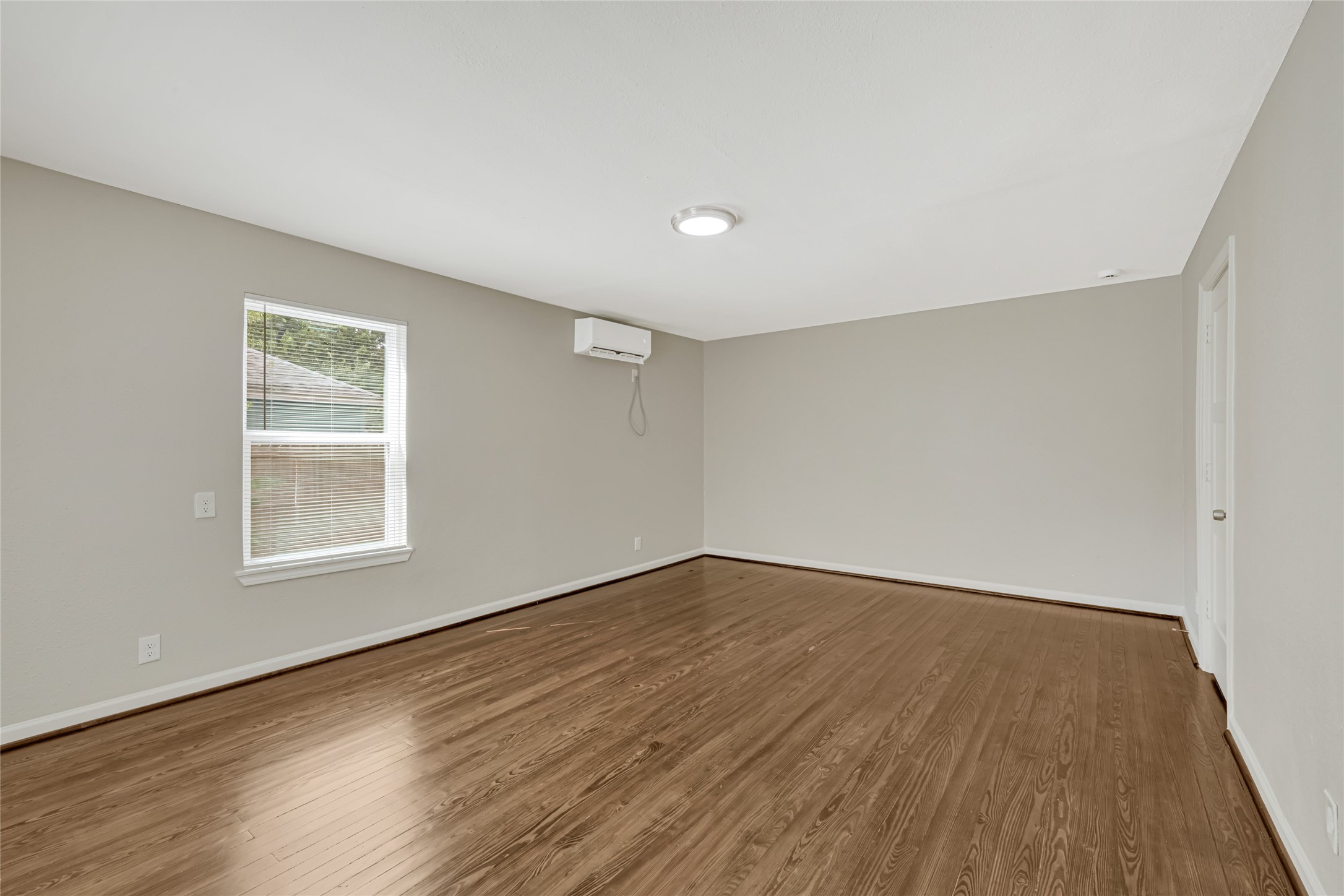 7019 Bonham Street Property Photo 17