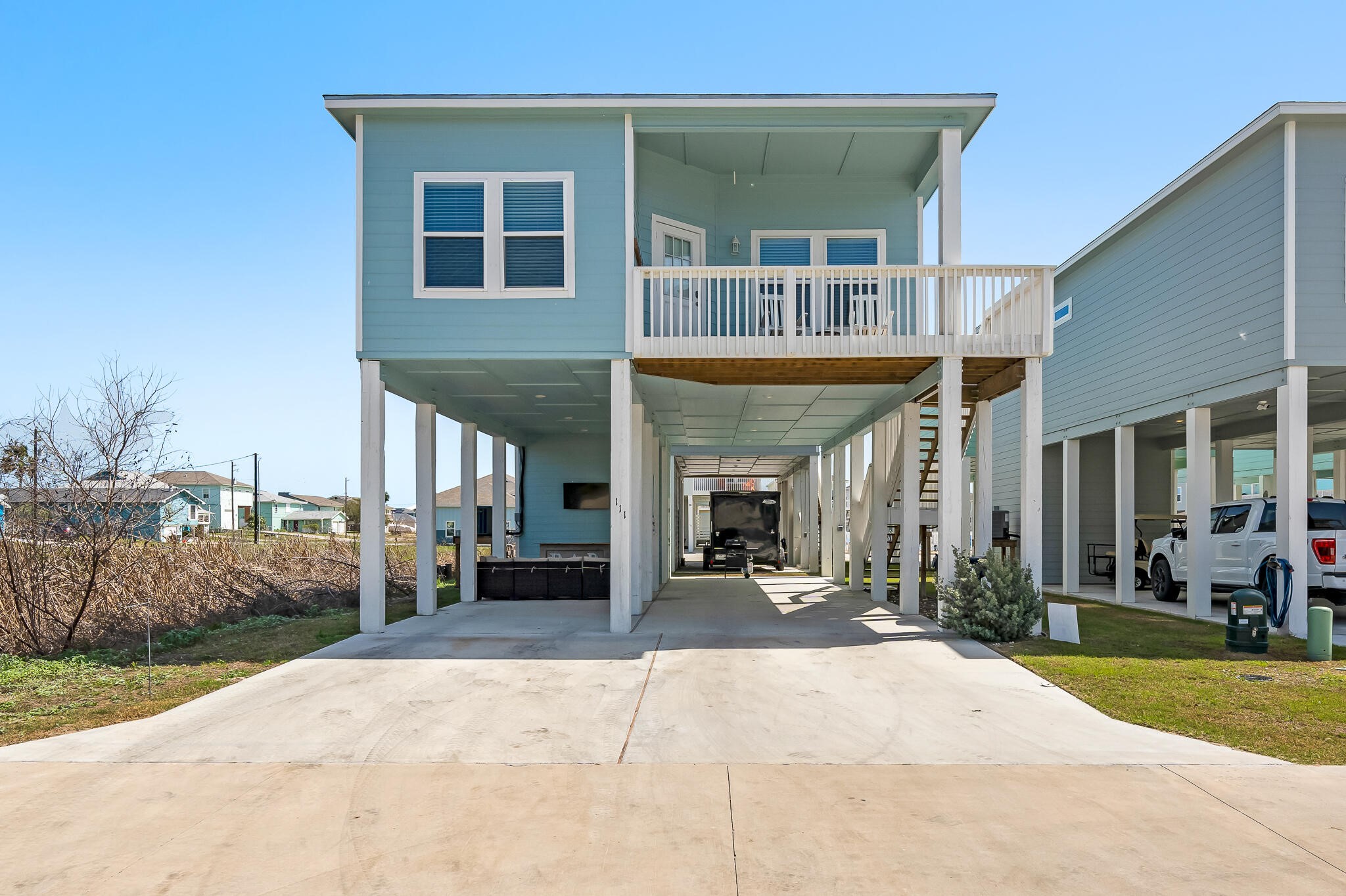111 Rainbow Reef Property Photo