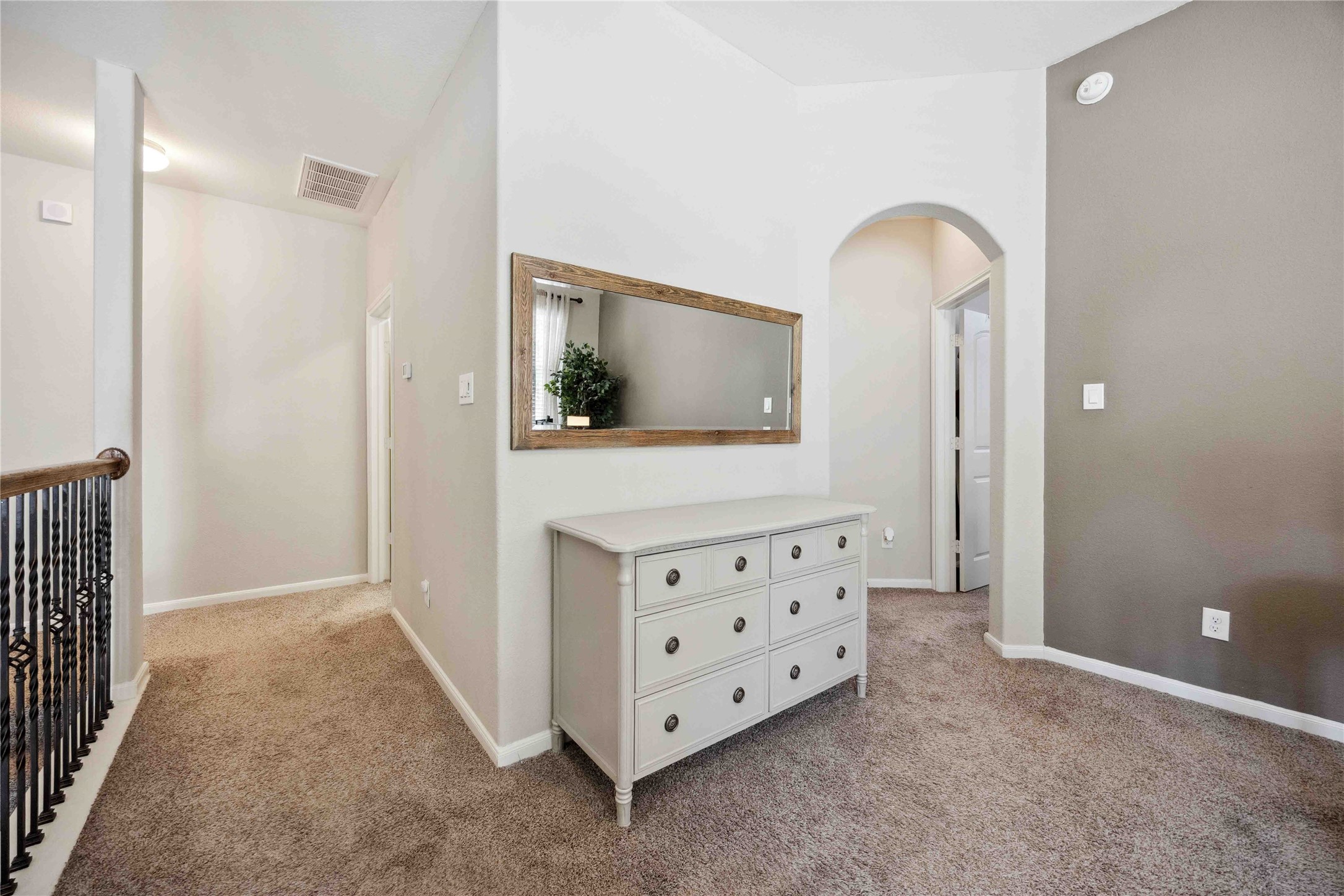 323 Biltmore Loop Property Photo 16