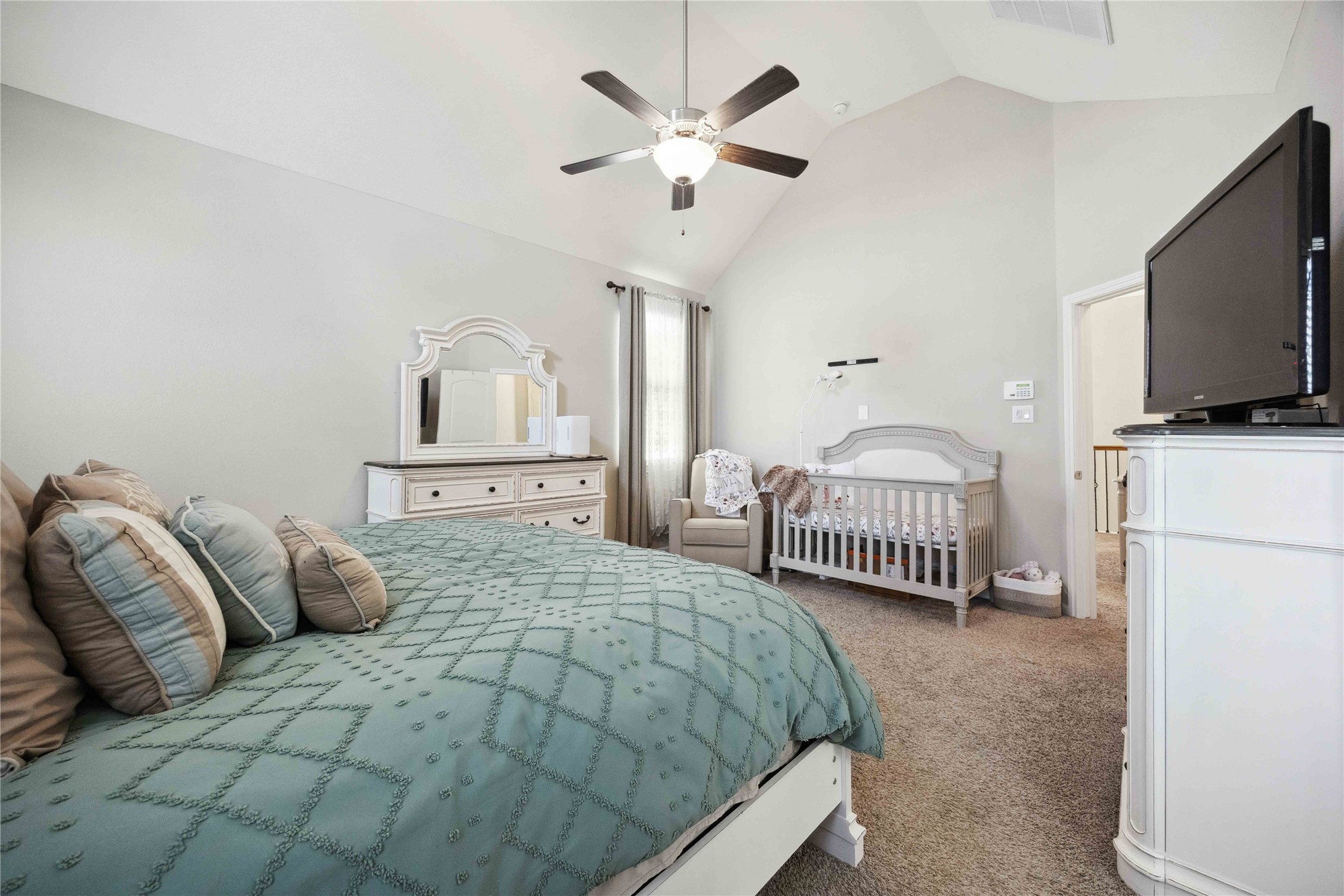 323 Biltmore Loop Property Photo 19