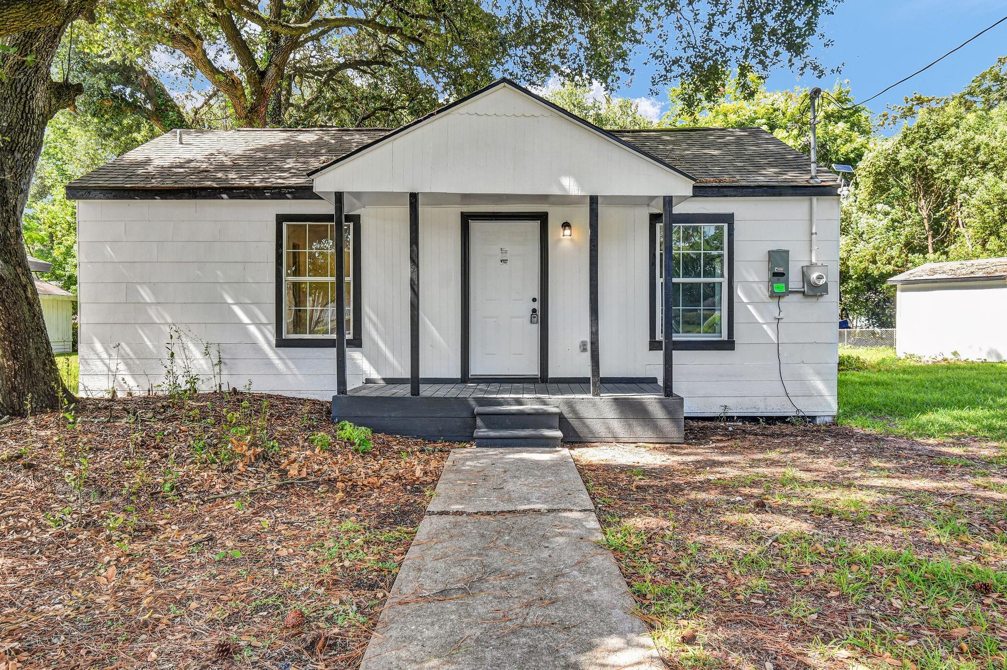 1332 Montgomery Street, La Marque Tx 77568 Property Photo 1