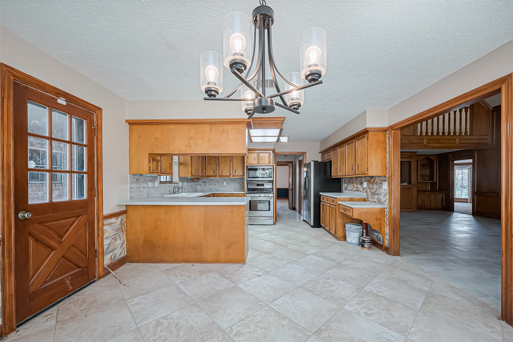 18307 Champion Forest Drive Property Photo 9