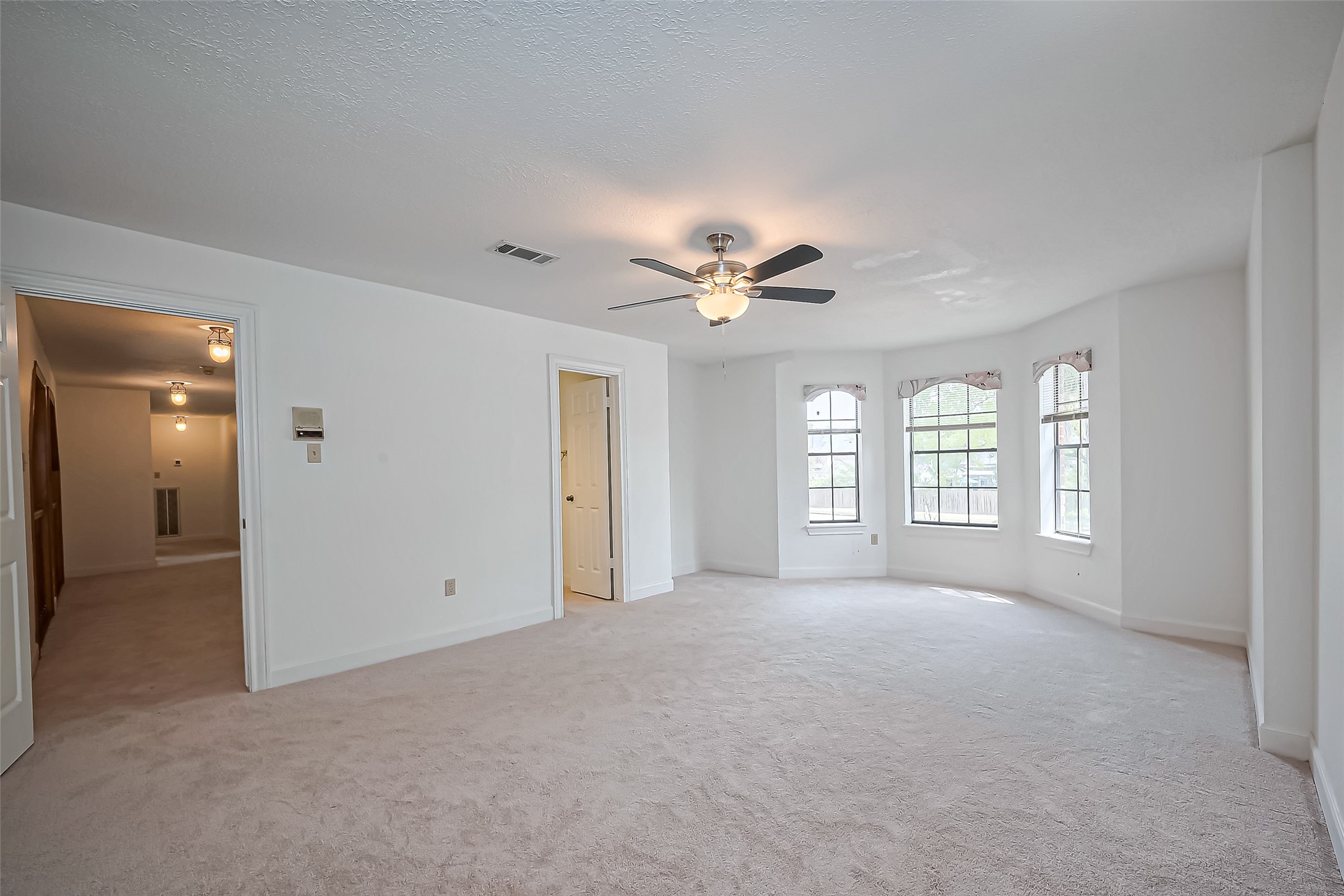 18307 Champion Forest Drive Property Photo 19