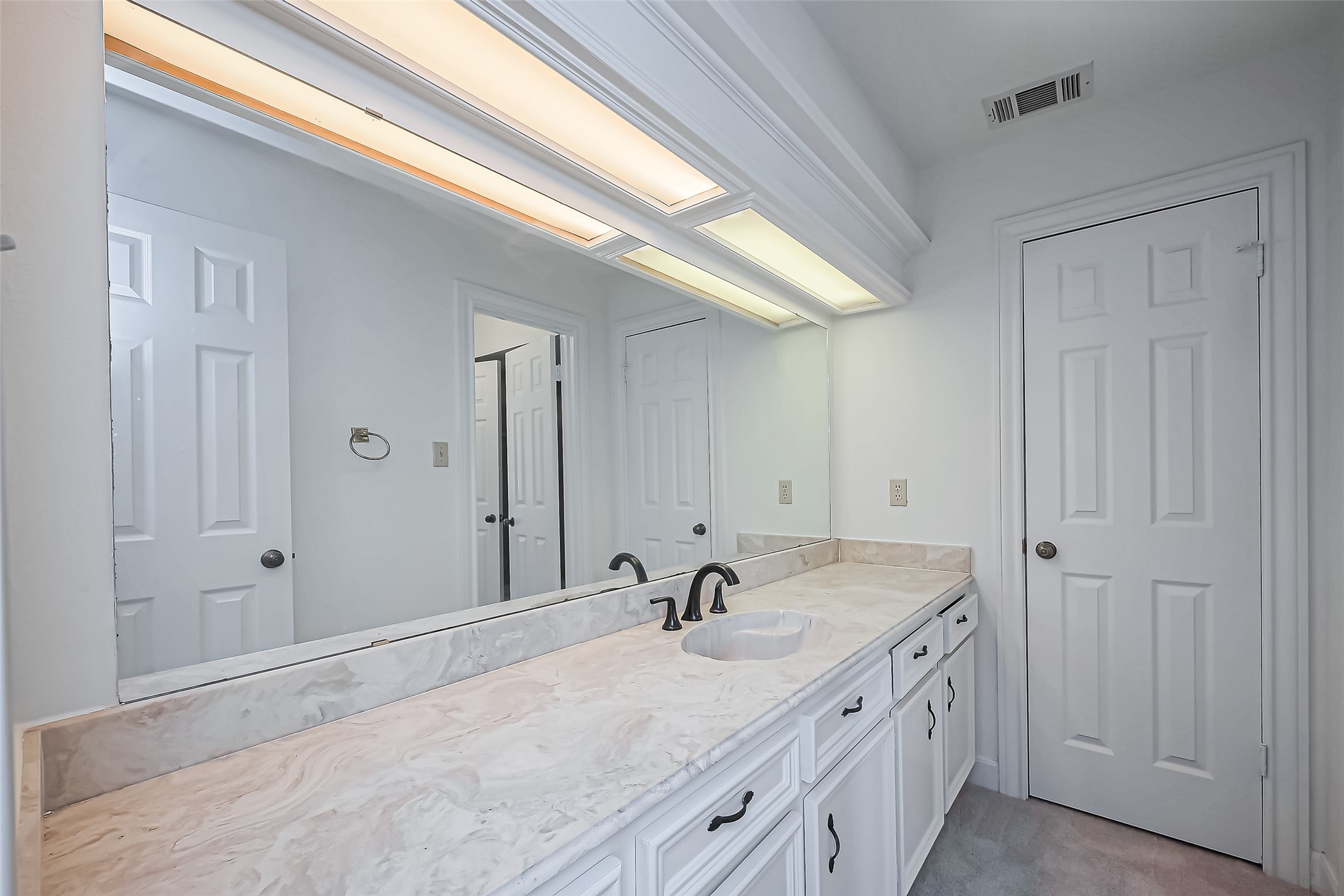 18307 Champion Forest Drive Property Photo 20