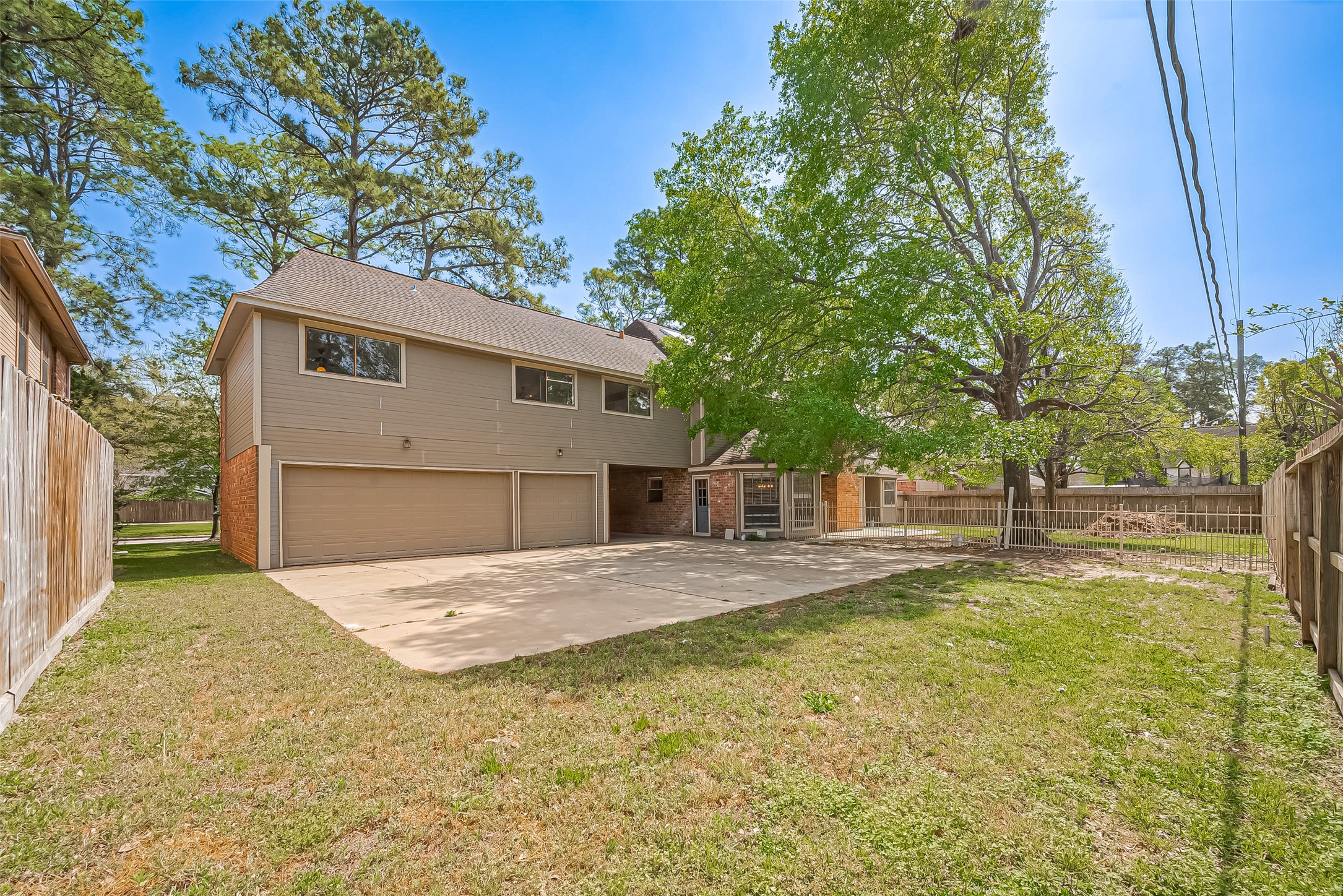 18307 Champion Forest Drive Property Photo 45
