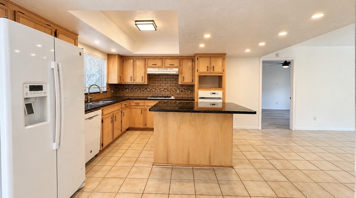 3434 Havershire Drive Property Photo 4