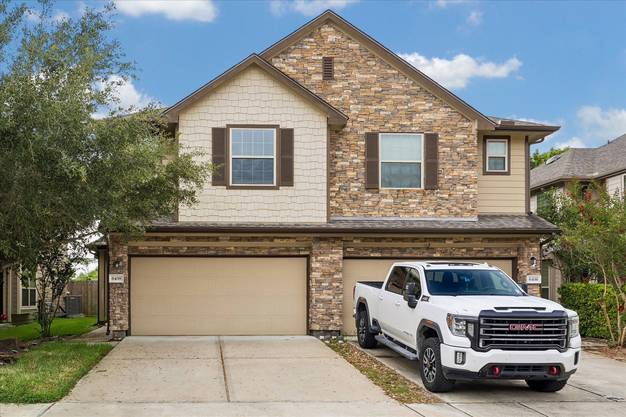 6438 Stoney Creek Drive Property Photo