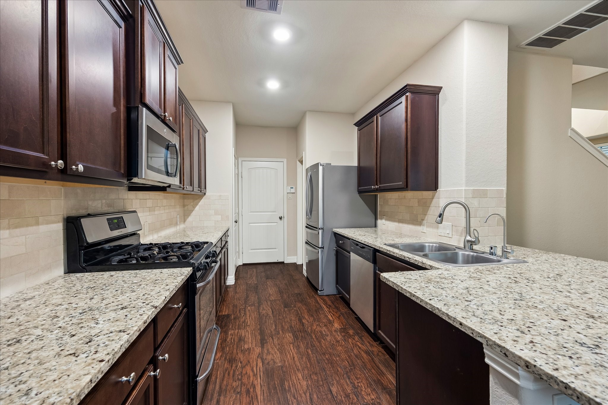 6438 Stoney Creek Drive Property Photo 11