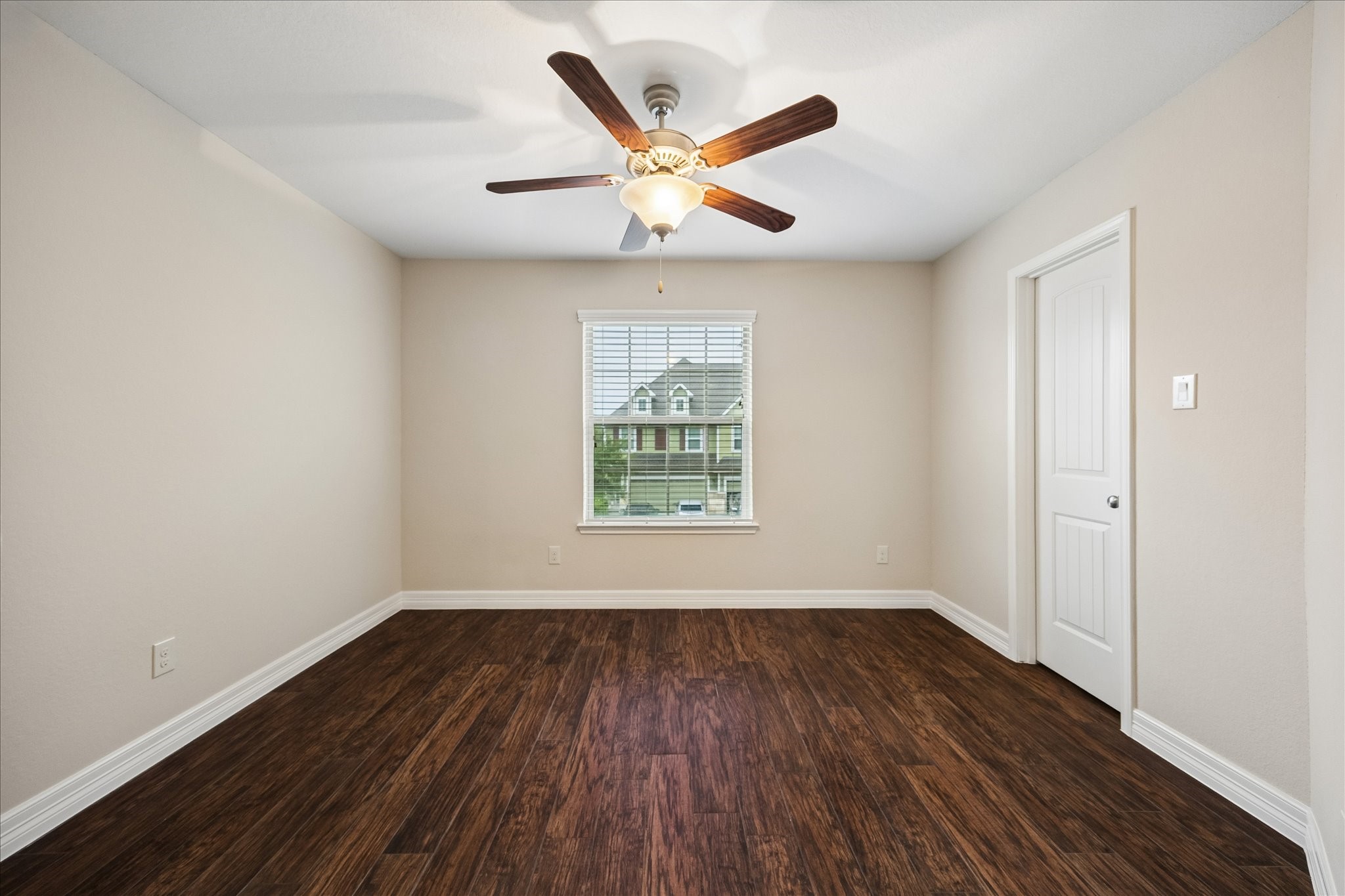 6438 Stoney Creek Drive Property Photo 20