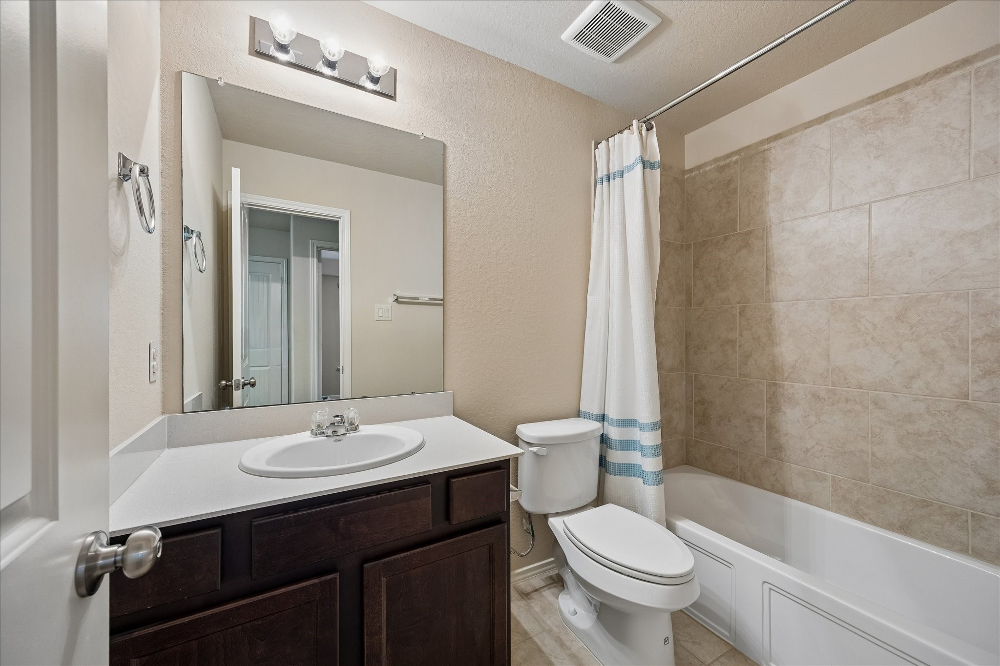 6438 Stoney Creek Drive Property Photo 23