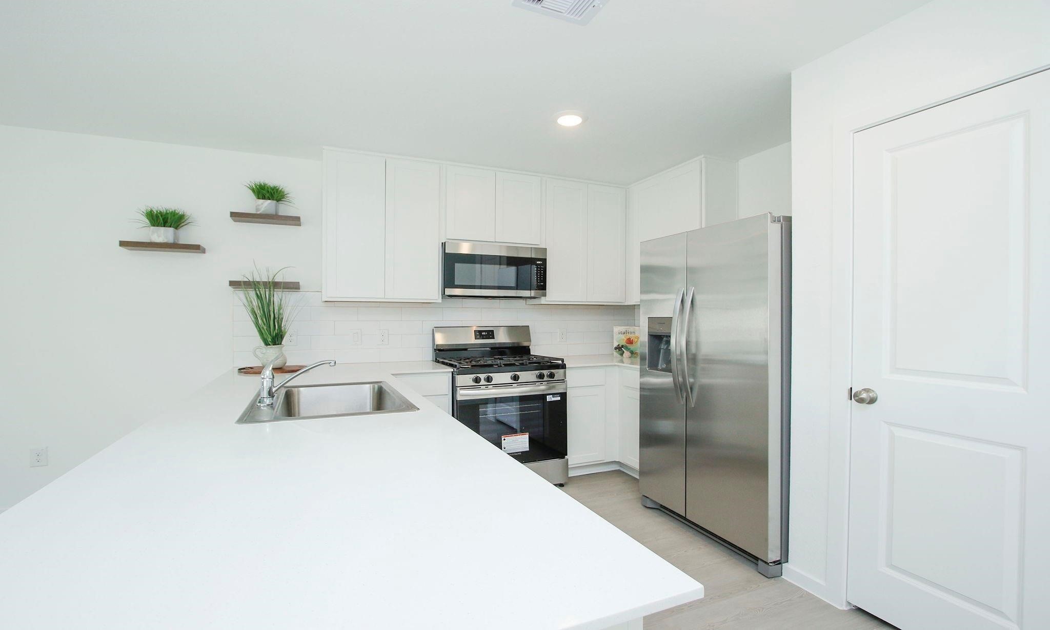 6827 Date Palm Drive Property Photo 10