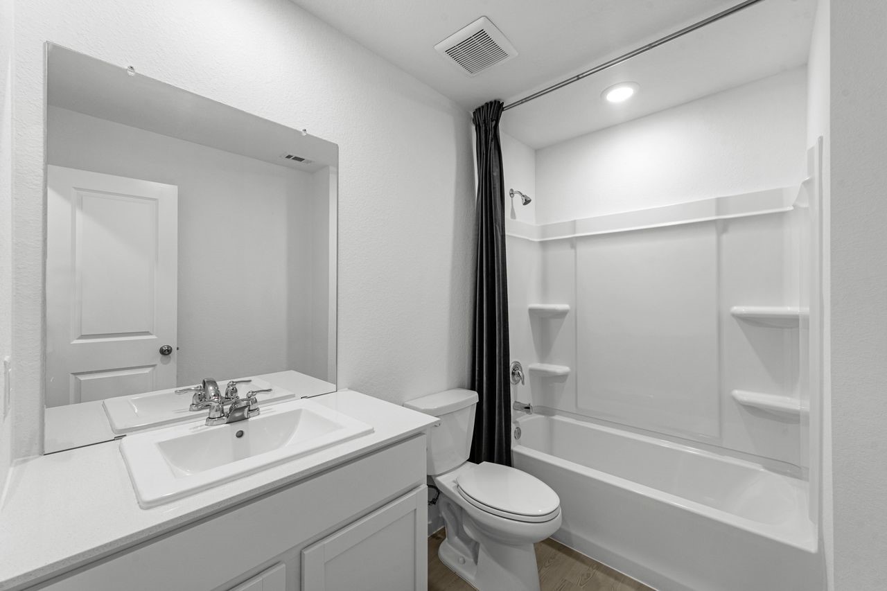 2703 Crested Creek Lane Property Photo 17