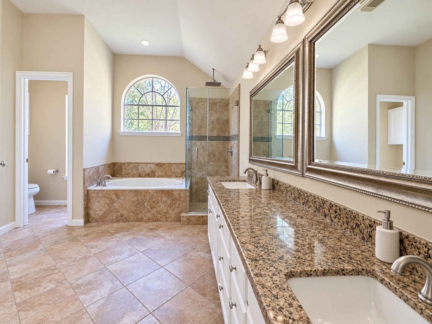 2018 Garden Terrace Drive Property Photo 8