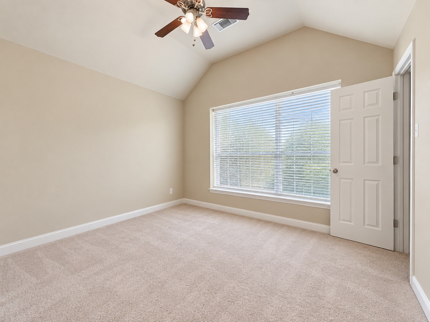 2018 Garden Terrace Drive Property Photo 9