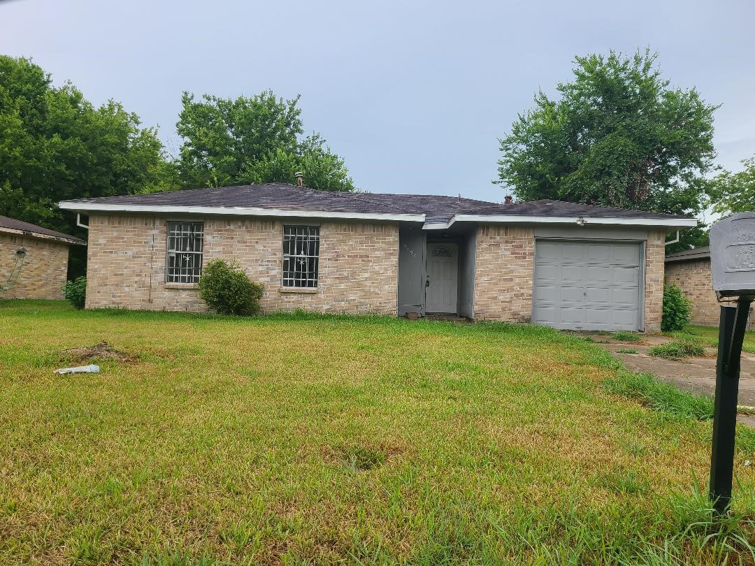 12823 Glenhollow Drive Property Photo 1