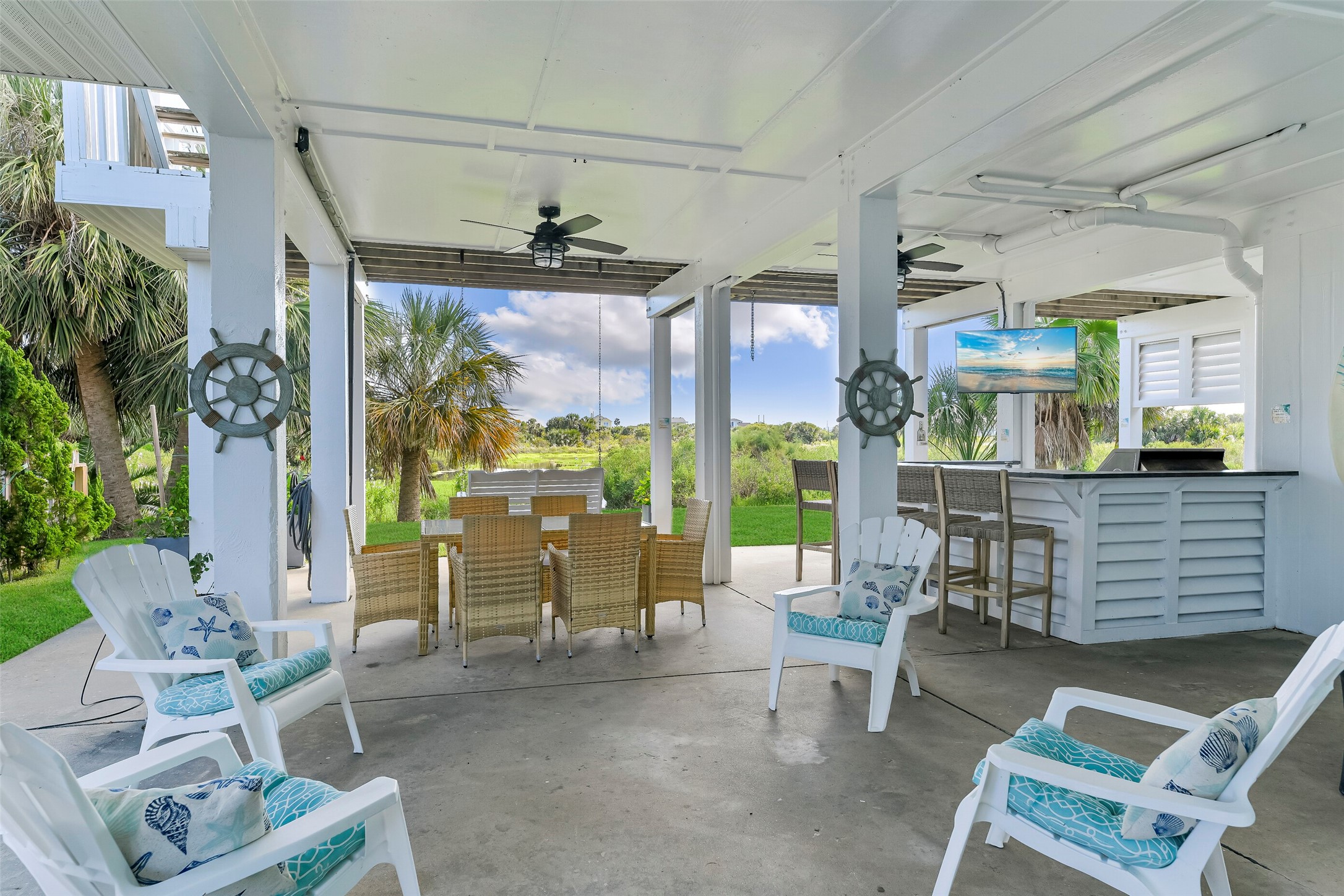 4112 Isla Del Sol Drive Property Photo 3