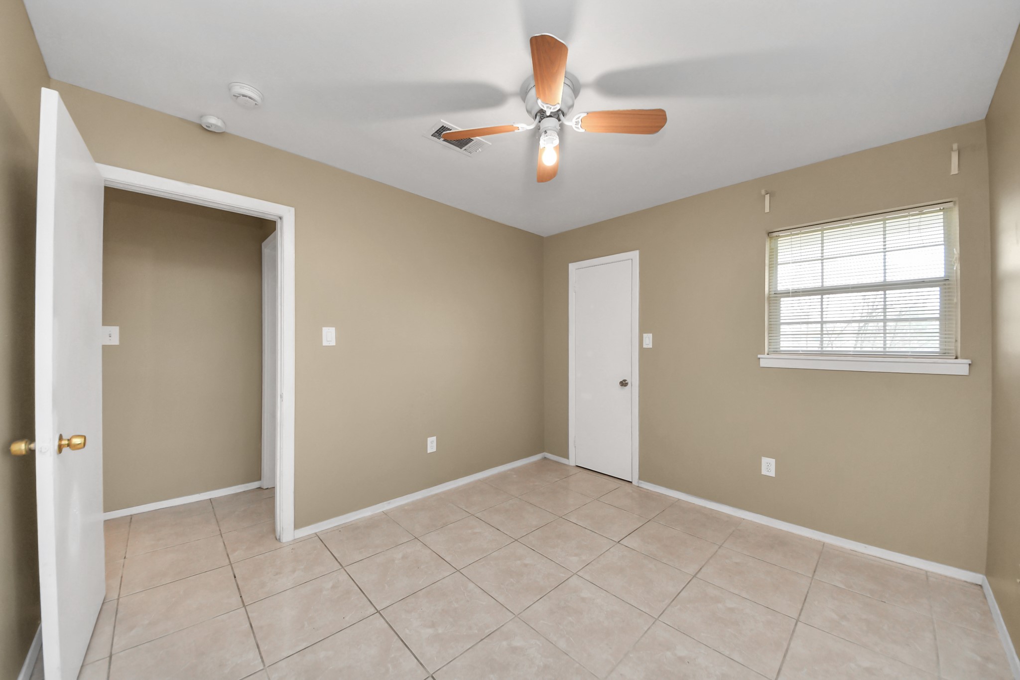 811 Hillcrest Drive Property Photo 21