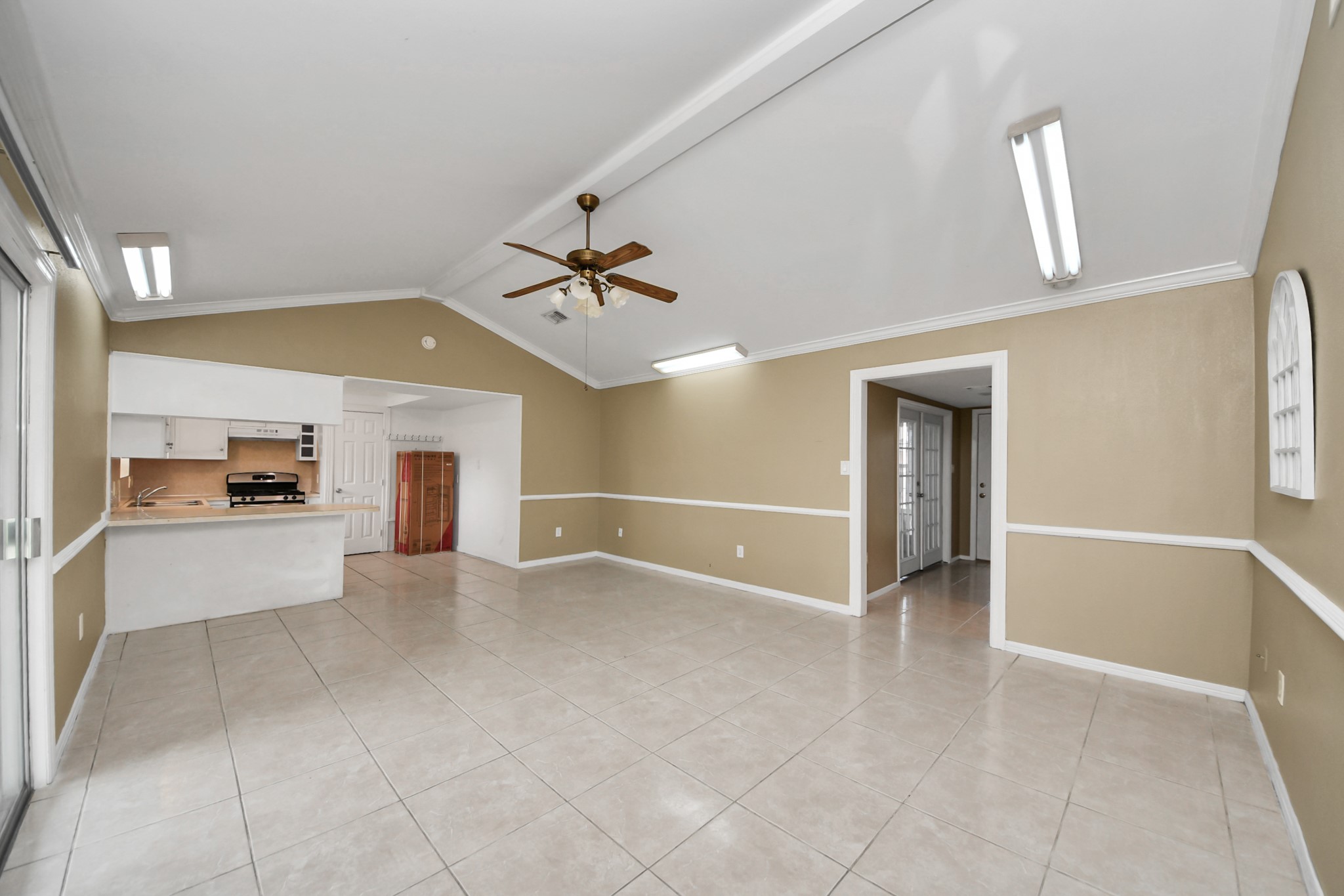 811 Hillcrest Drive Property Photo 26