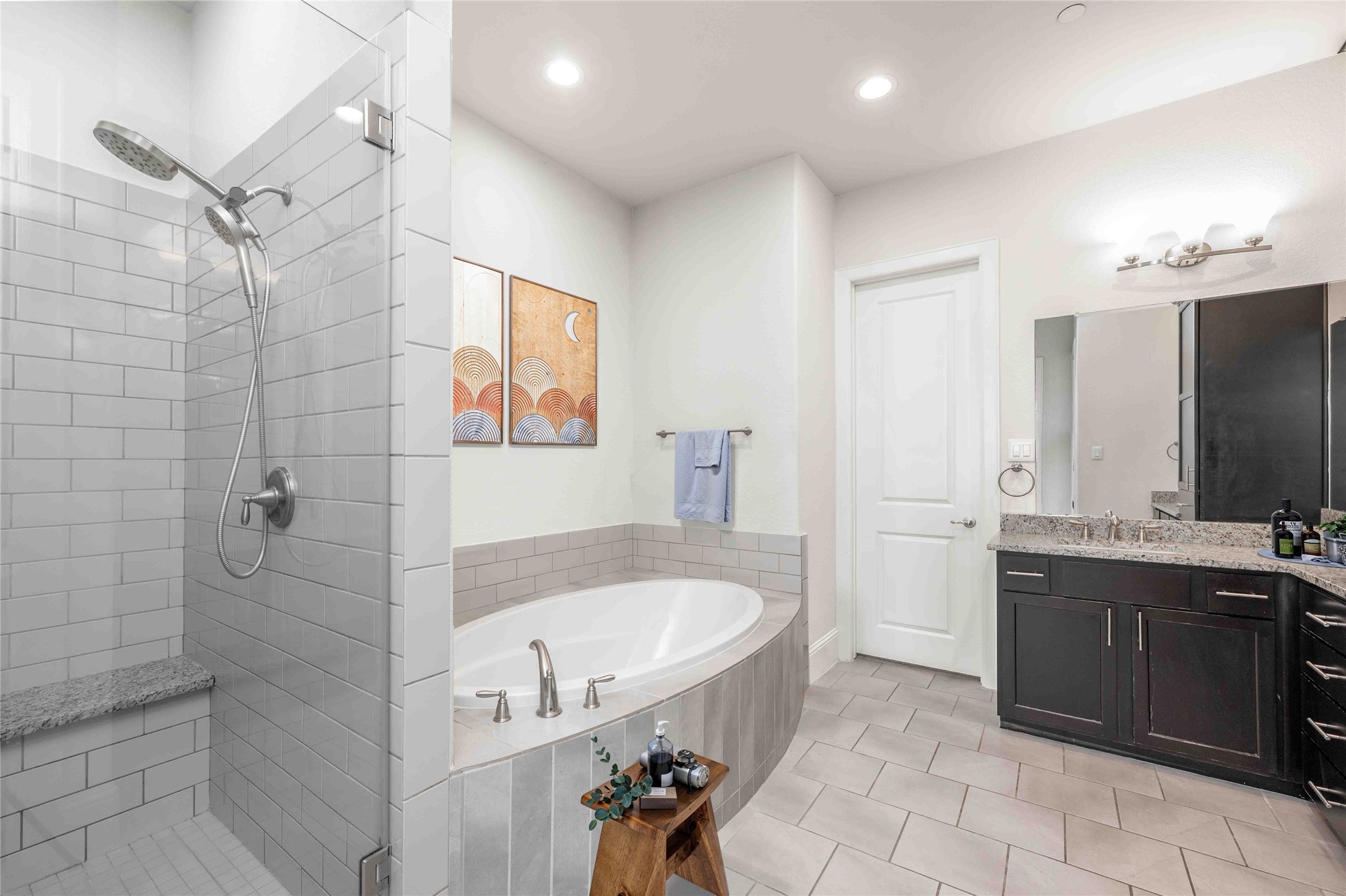 2616 Madeline Grove Drive Property Photo 15