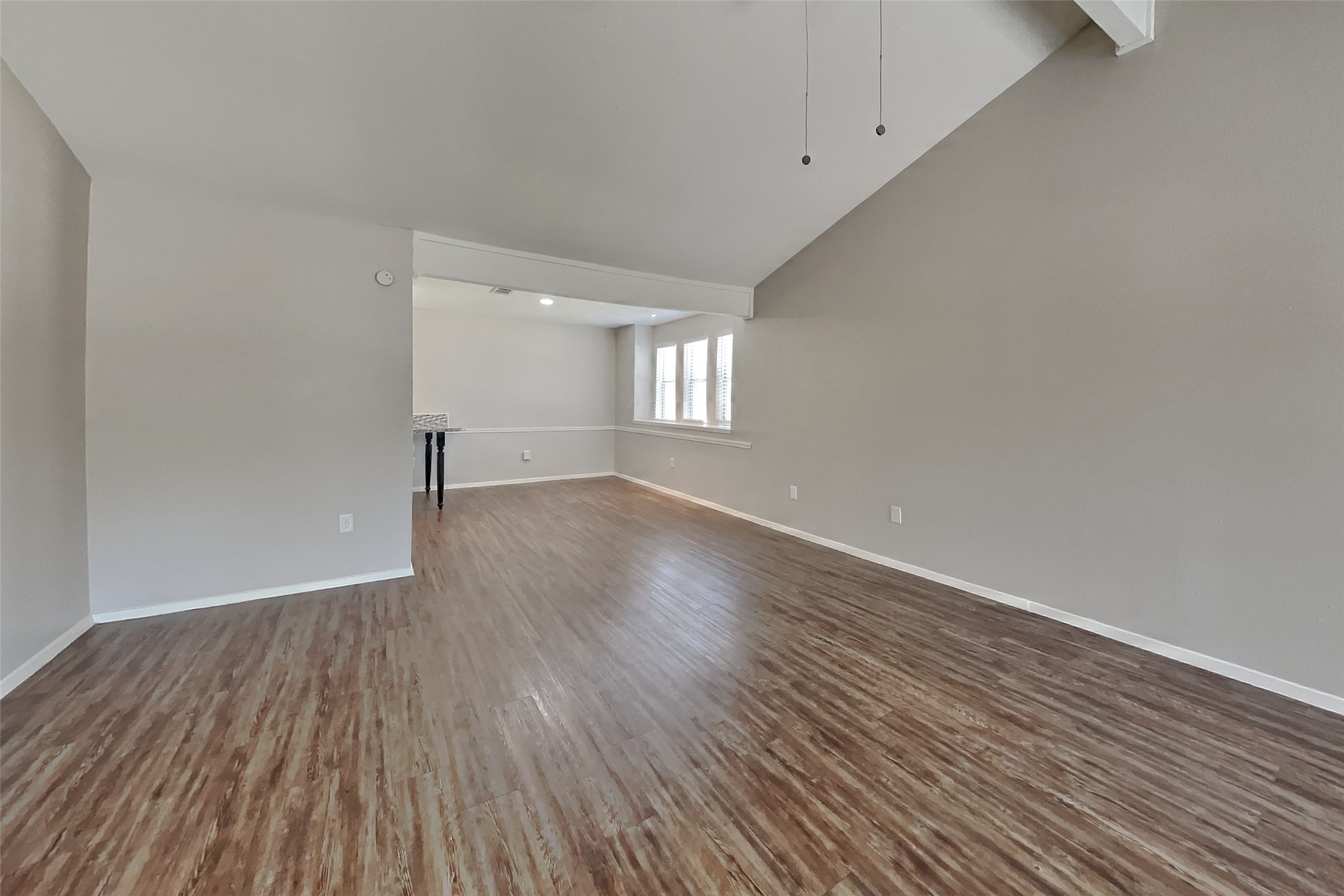 22702 Market Square Lane Property Photo 3