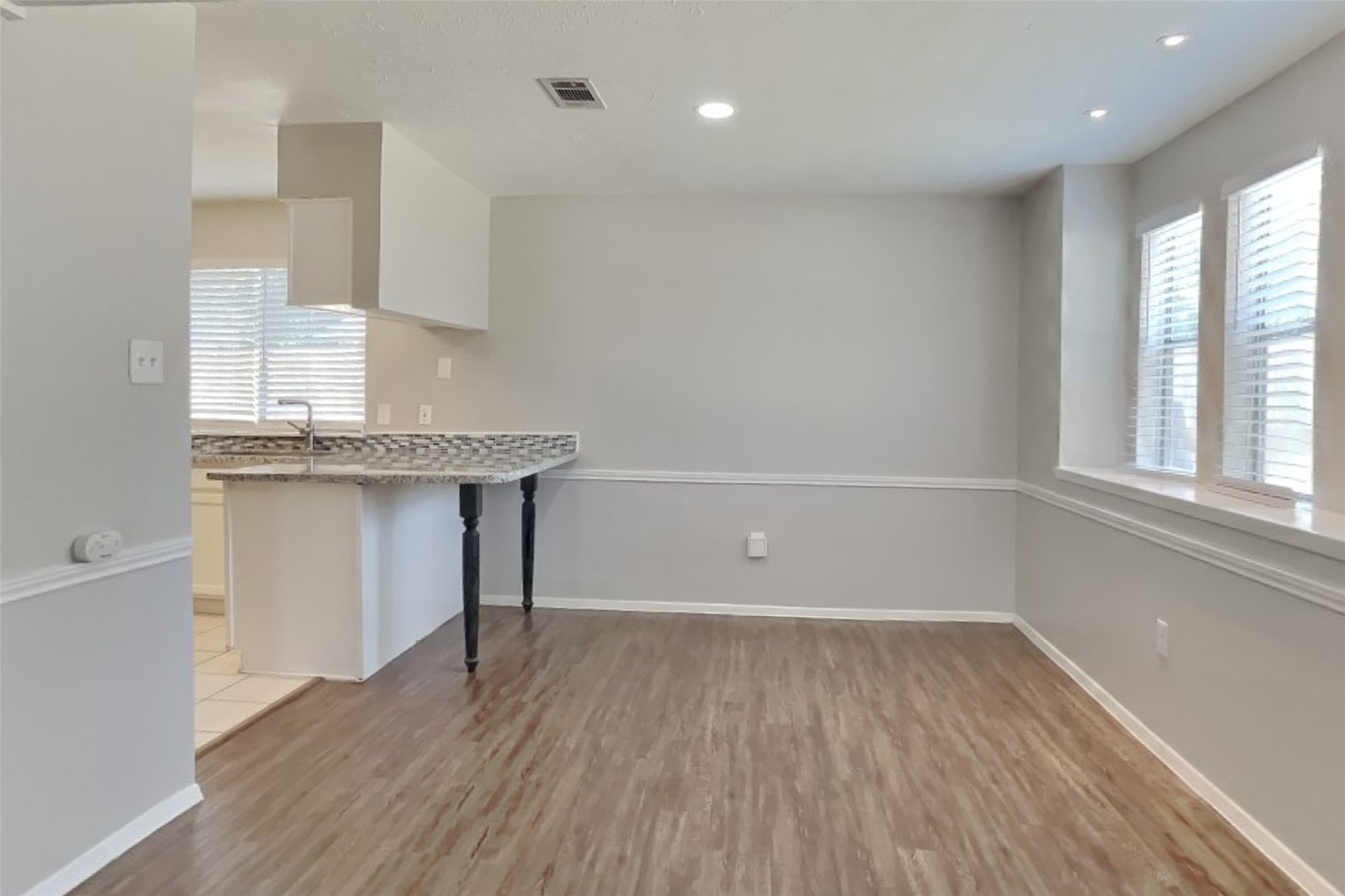 22702 Market Square Lane Property Photo 5