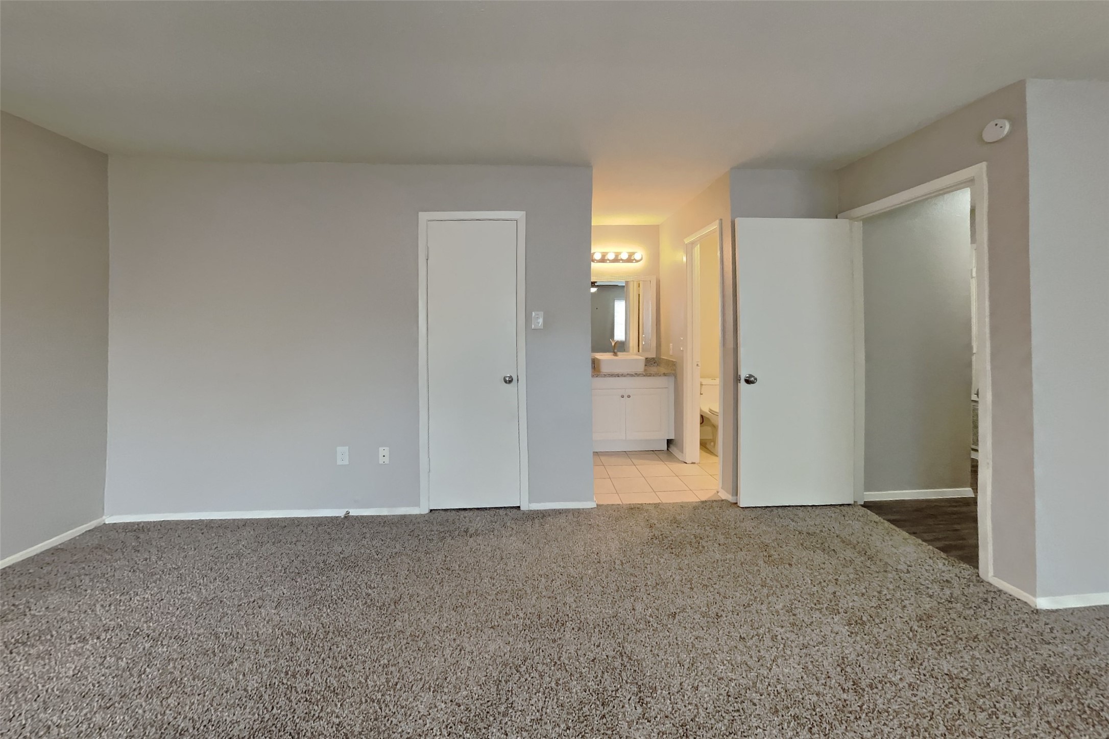 22702 Market Square Lane Property Photo 7