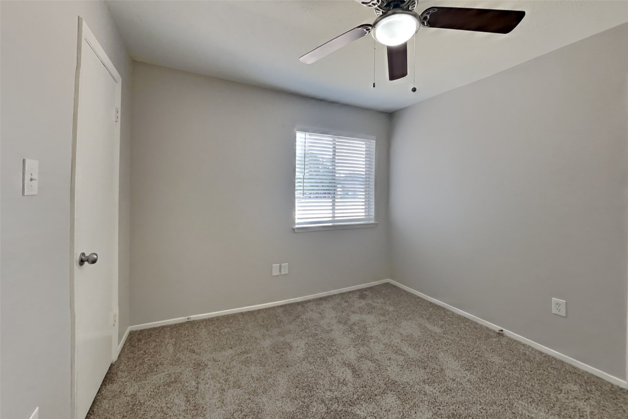 22702 Market Square Lane Property Photo 14