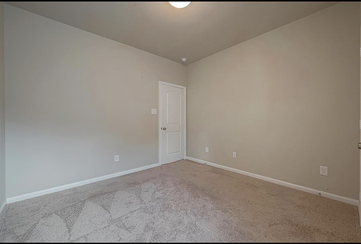 8700 Laurel Crest Drive Property Photo 27