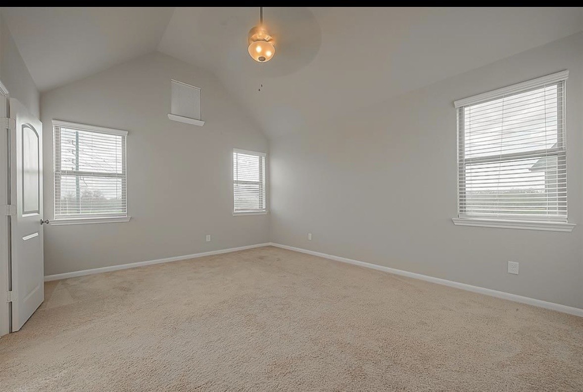 8700 Laurel Crest Drive Property Photo 34