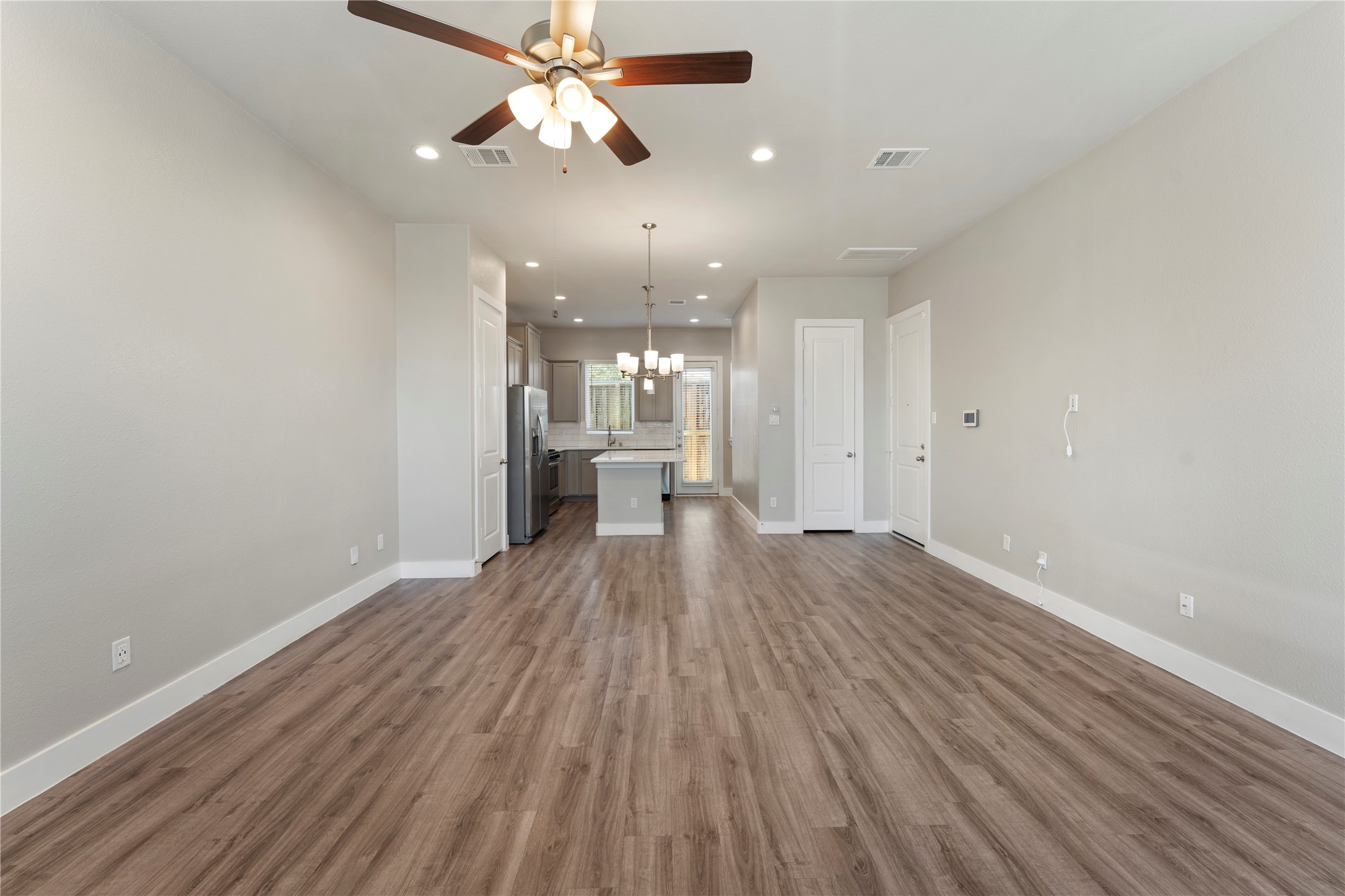 7703 Rainbow Close Lane Property Photo 5