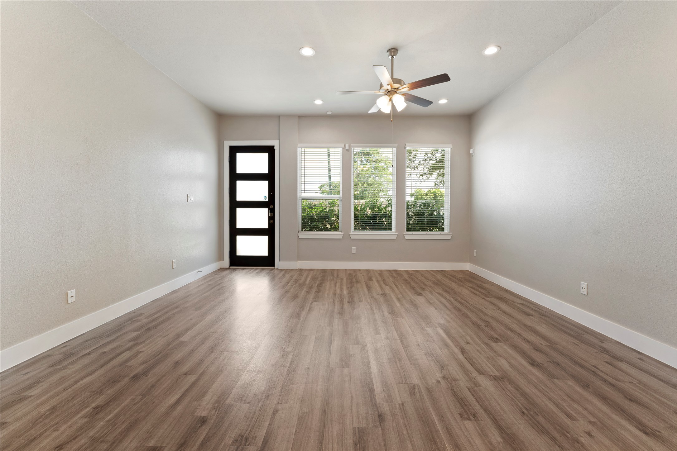 7703 Rainbow Close Lane Property Photo 8