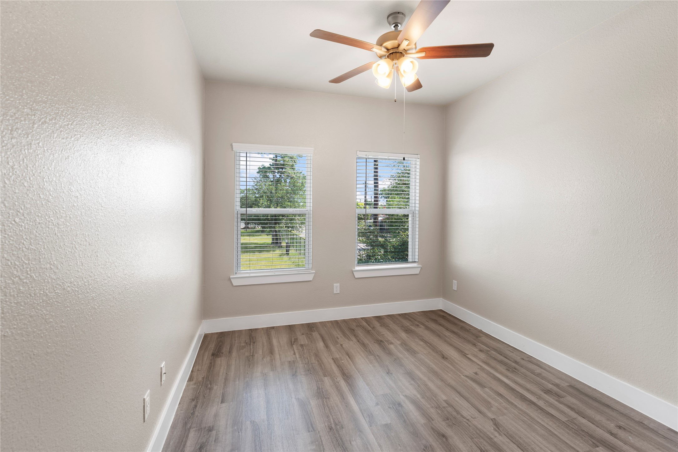7703 Rainbow Close Lane Property Photo 19