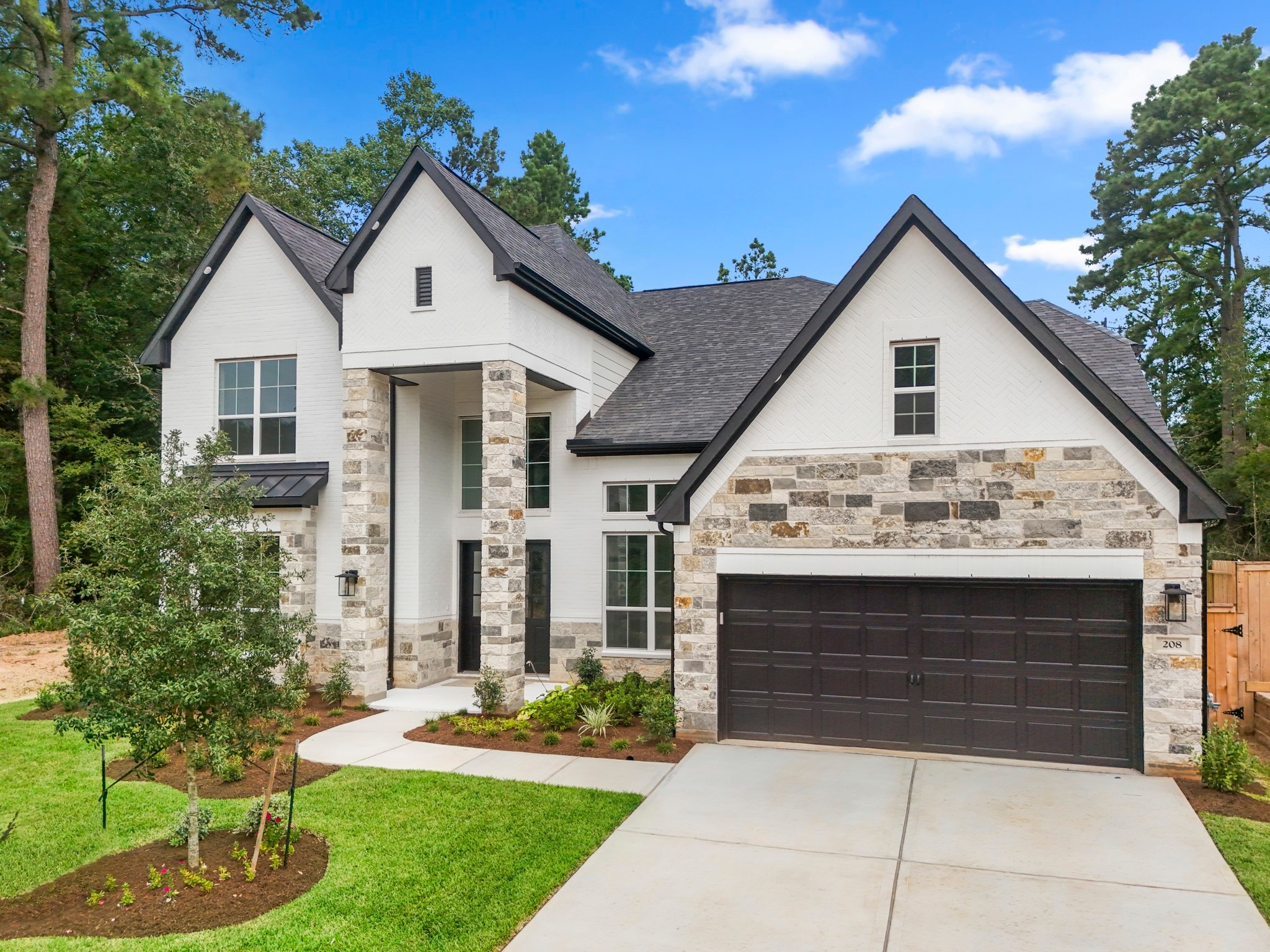 208 Lilac Tree Court Property Photo