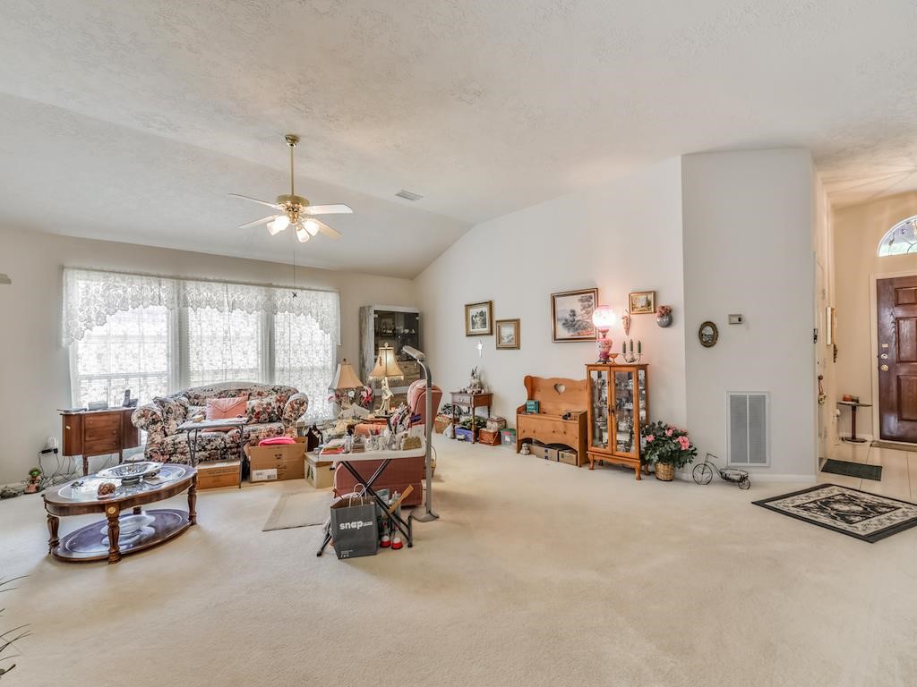 1511 Lamplight Trail Dr Property Photo 7
