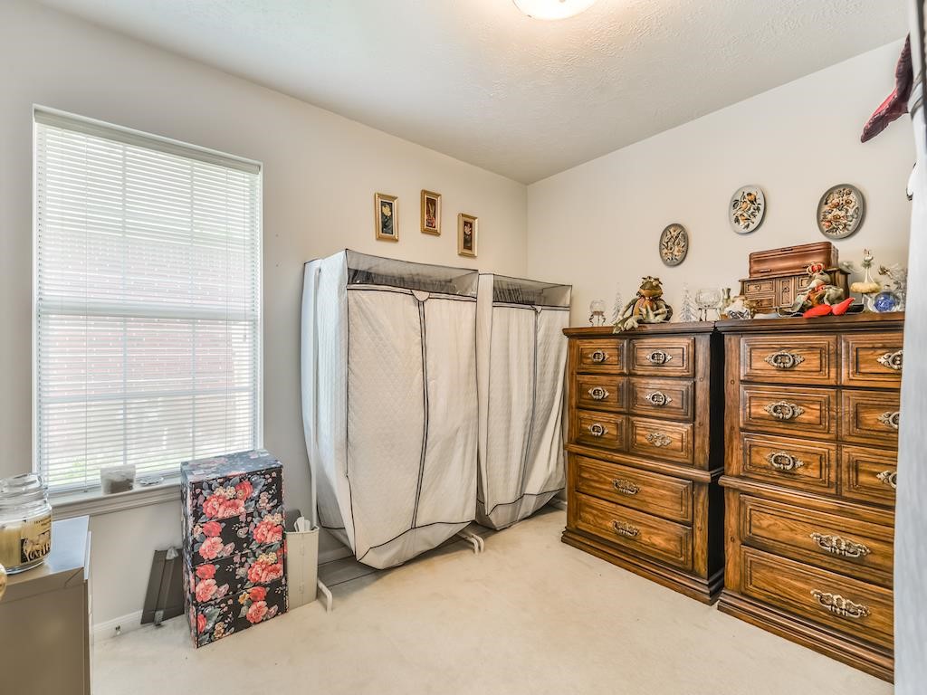 1511 Lamplight Trail Dr Property Photo 17
