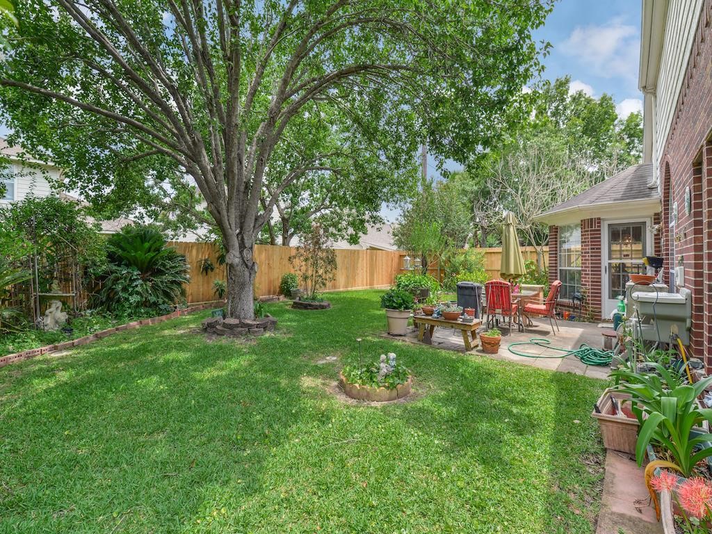 1511 Lamplight Trail Dr Property Photo 20