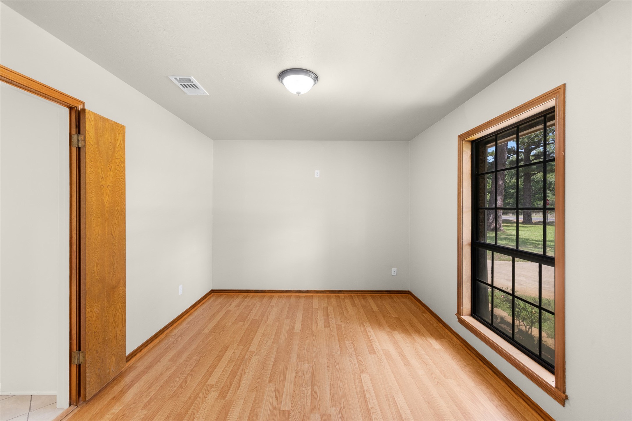2488 State Highway 75 S Property Photo 6