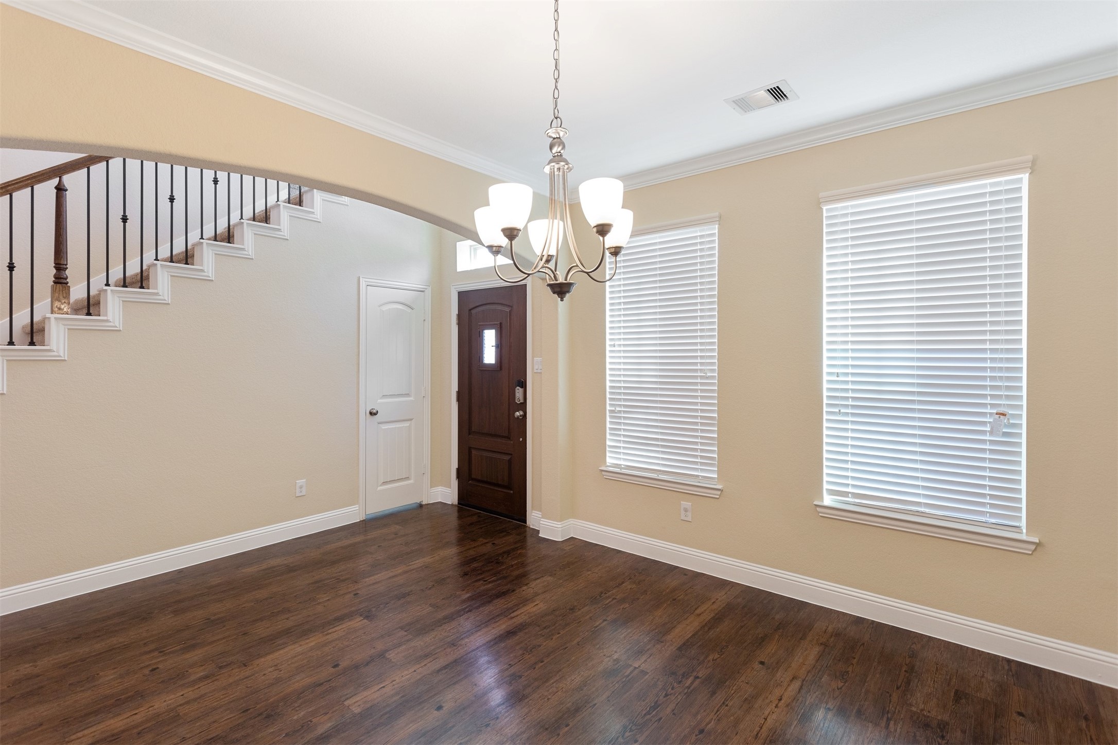 4319 Thornapple Hills Court Property Photo 12