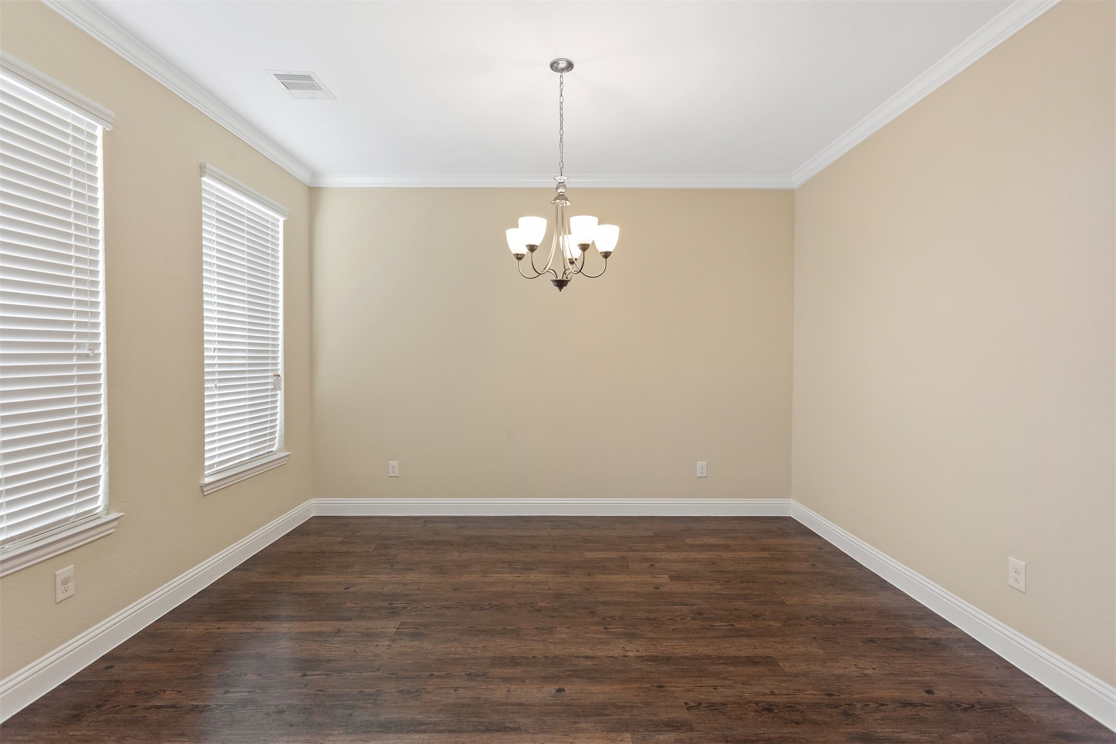 4319 Thornapple Hills Court Property Photo 16