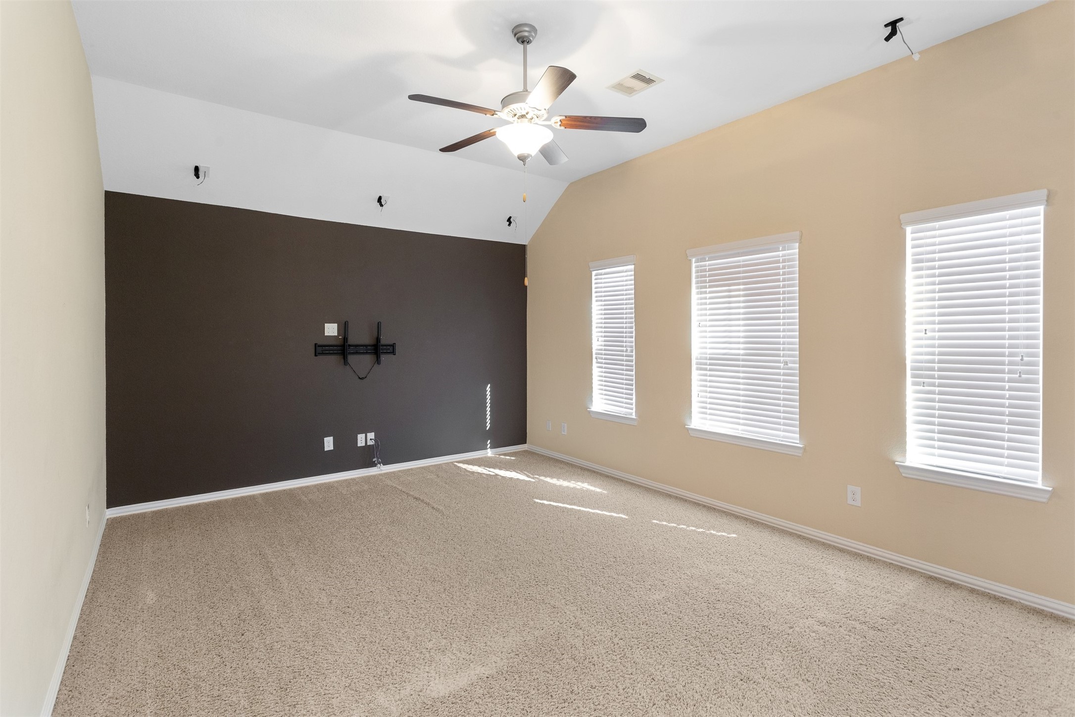 4319 Thornapple Hills Court Property Photo 27