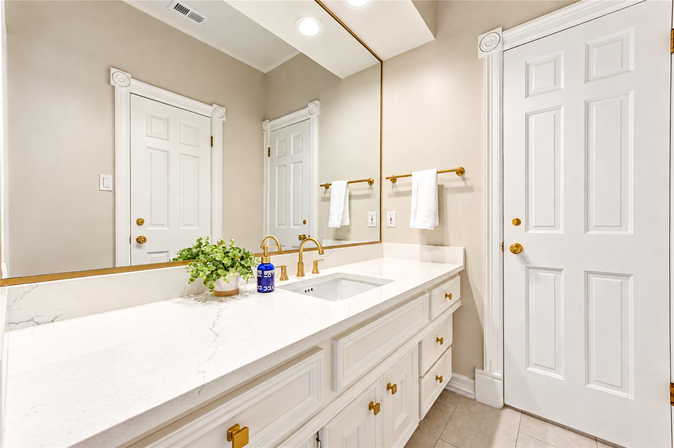 806 Herdsman Drive Property Photo 38