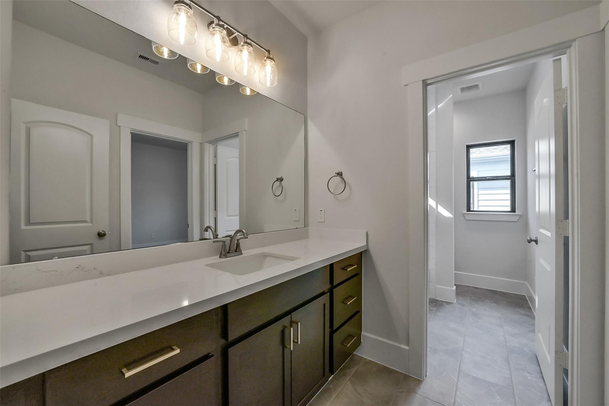 3516 Harvest Dance Drive, Houston Tx 77008 Property Photo 27