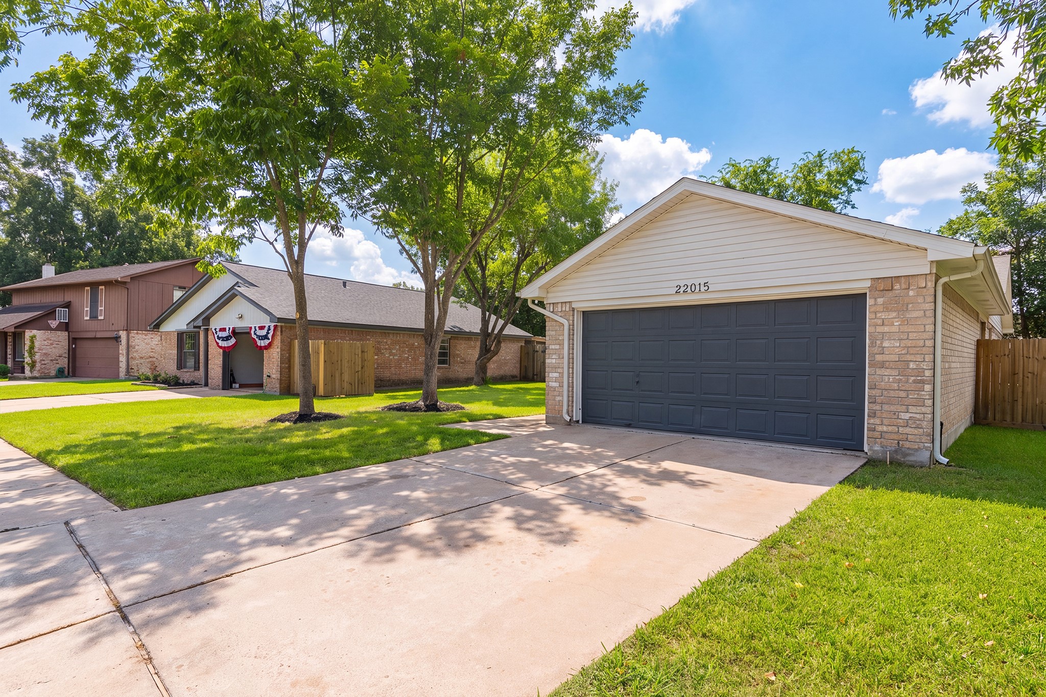 22015 Singing Spurs Drive Property Photo 2