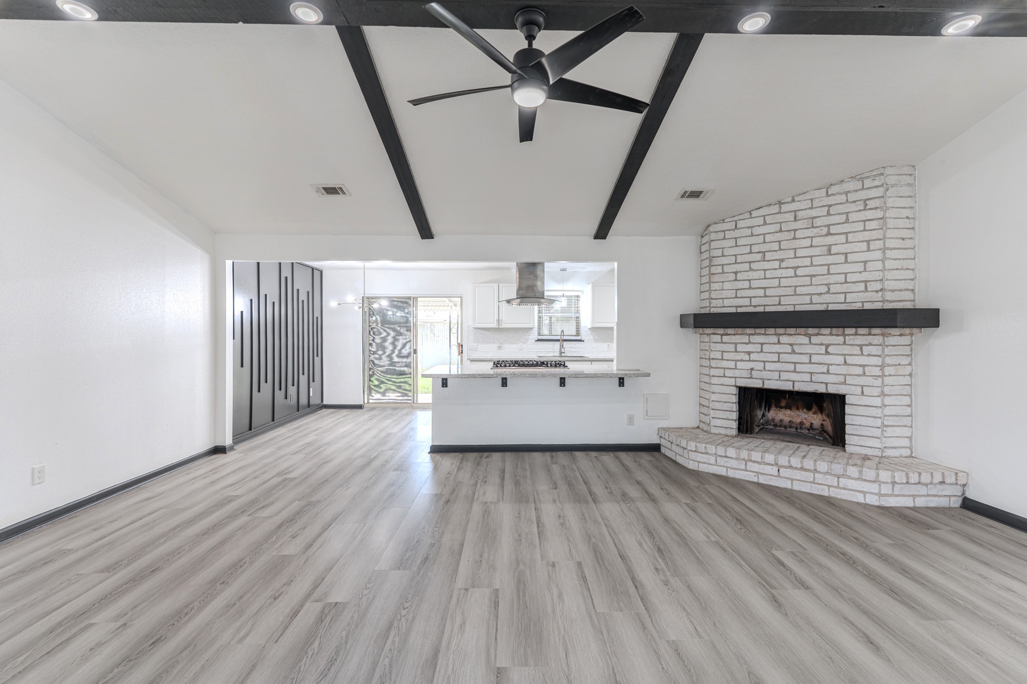 22015 Singing Spurs Drive Property Photo 7
