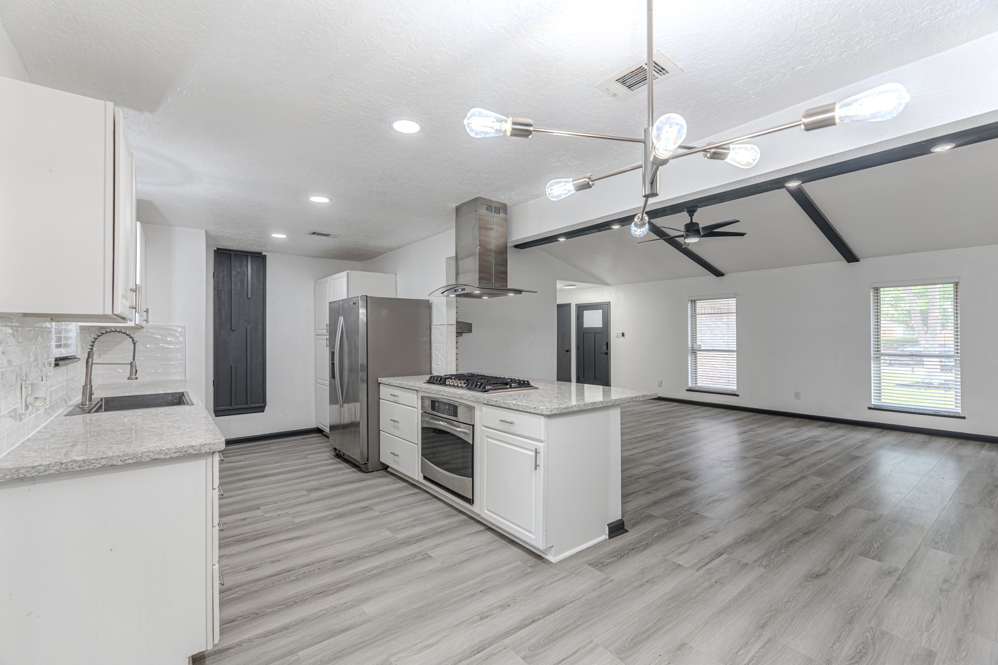 22015 Singing Spurs Drive Property Photo 9