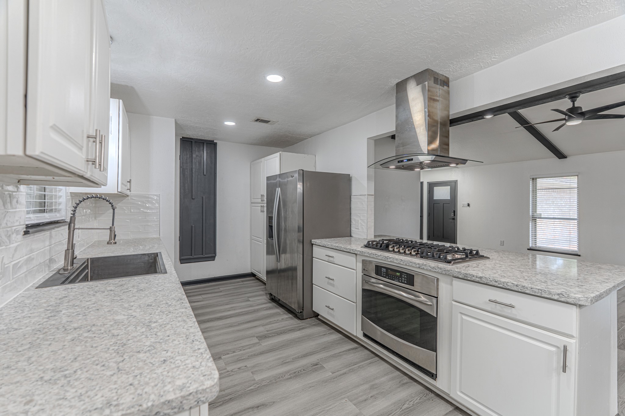 22015 Singing Spurs Drive Property Photo 11