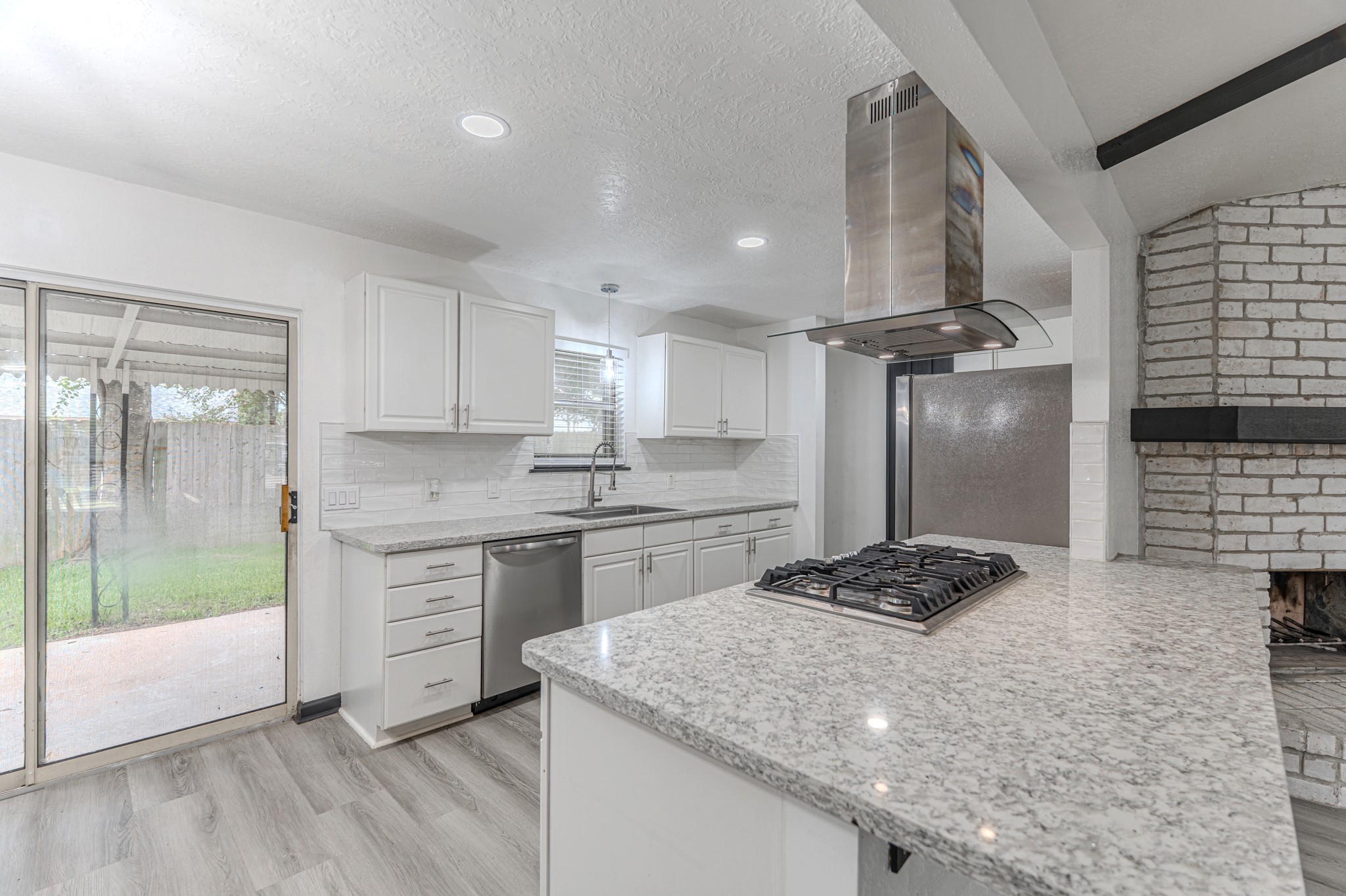 22015 Singing Spurs Drive Property Photo 13